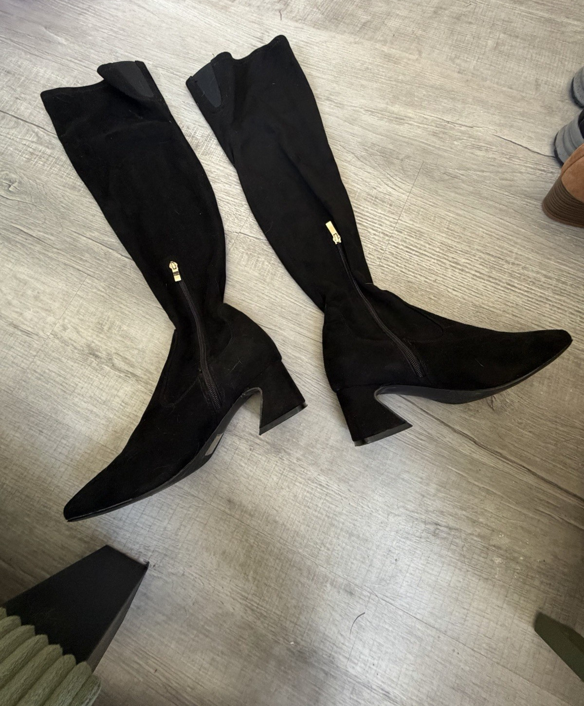 Dream Pairs Women’s Black Suede Knee High Boots Pointed Toe Zip Wide Calf 8.5