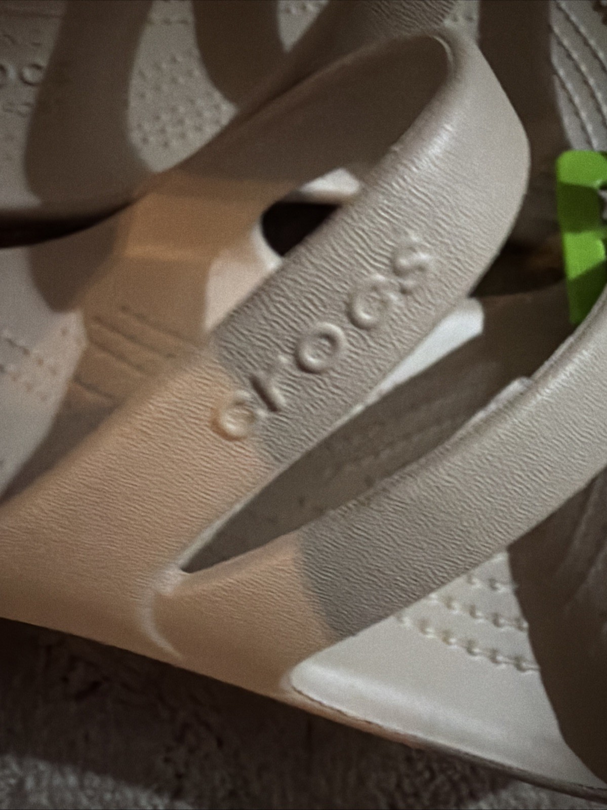 Crocs Kadee II Cobblestone Sandals. Sz 9. NWT!