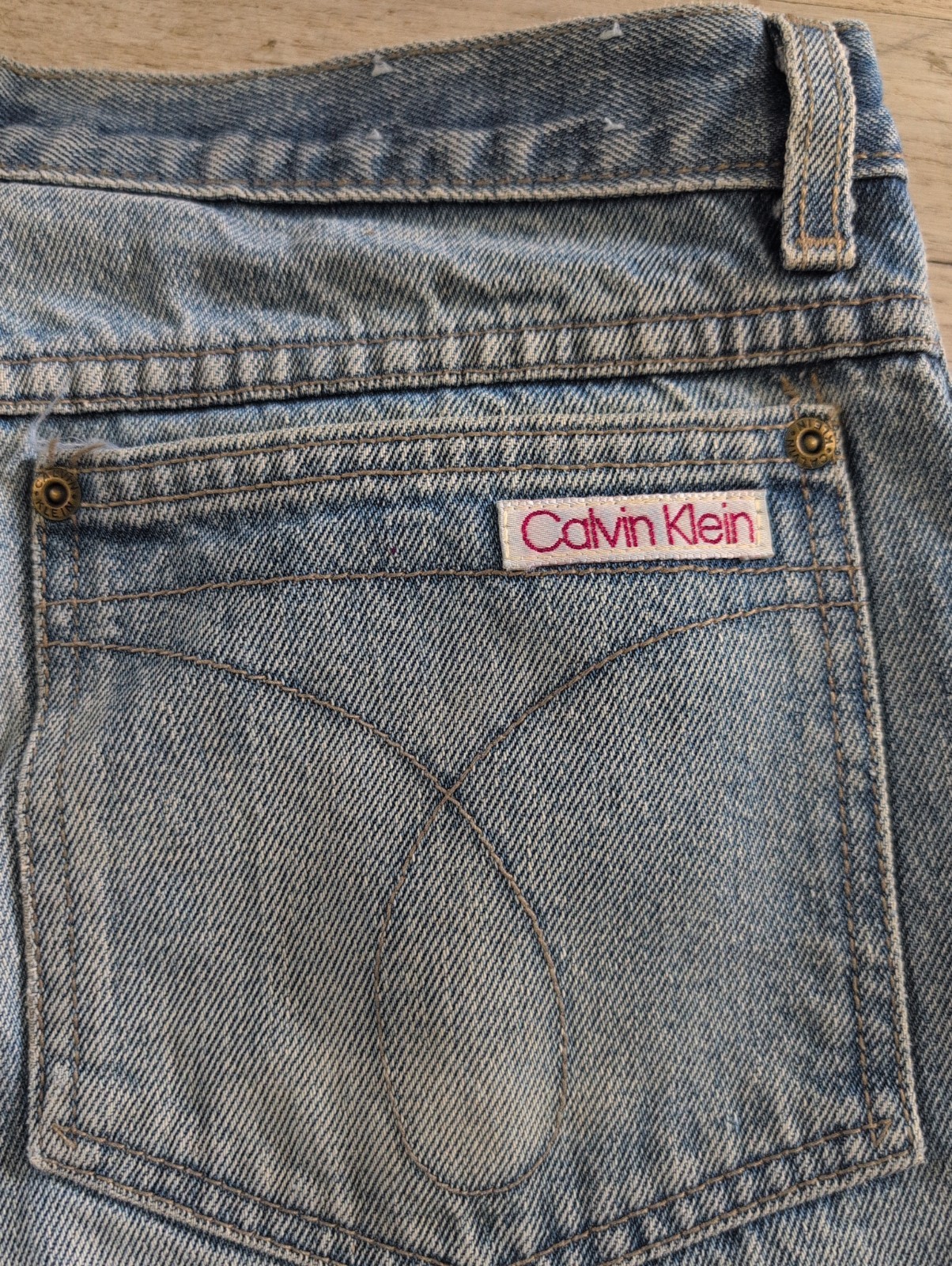 90’s Calvin Klein Men’s Light Wash Blue Denim Jeans Size 34 USA 100%