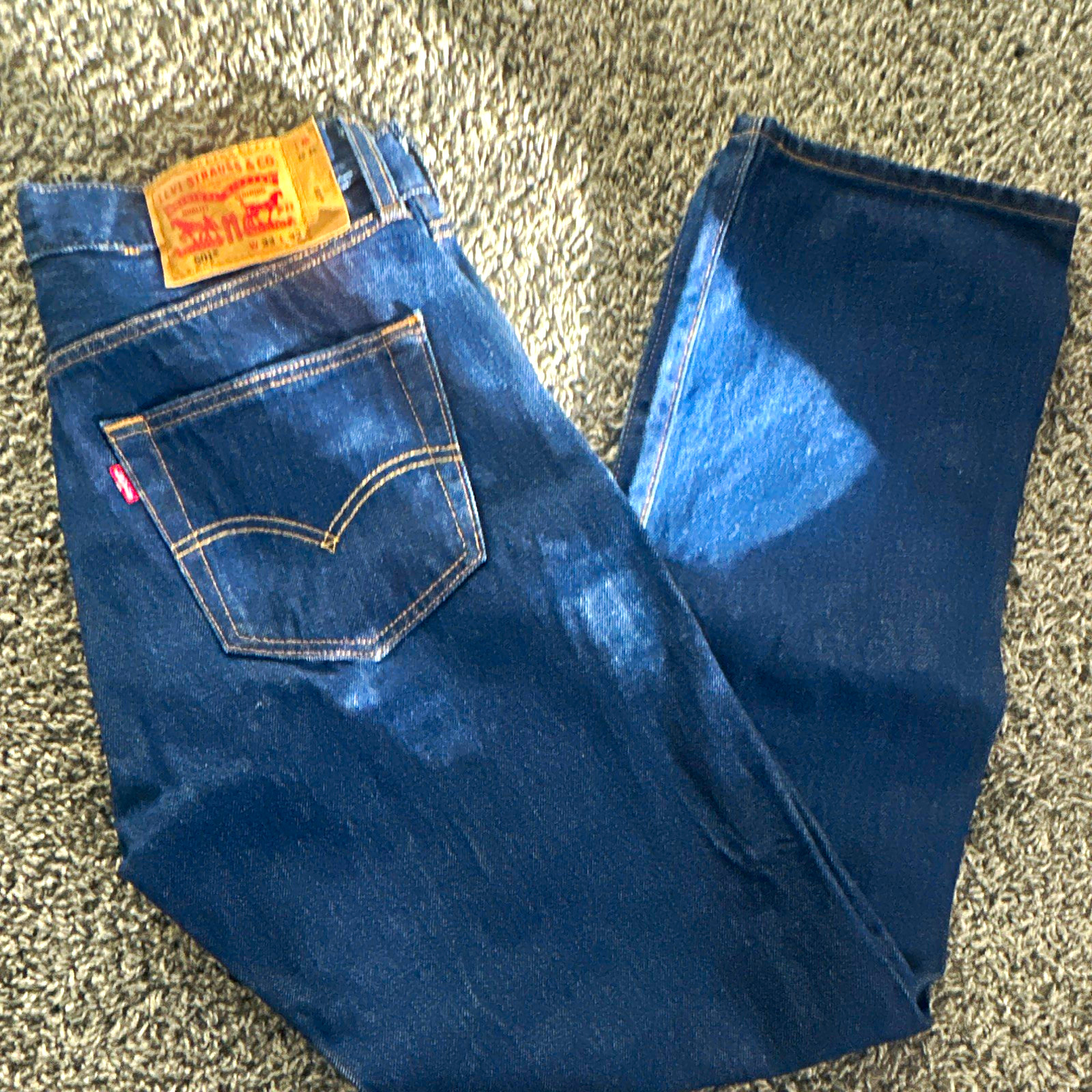 Levi’s Men’s Navy Blue Dark Wash Straight Leg Denim Jeans Mid Rise