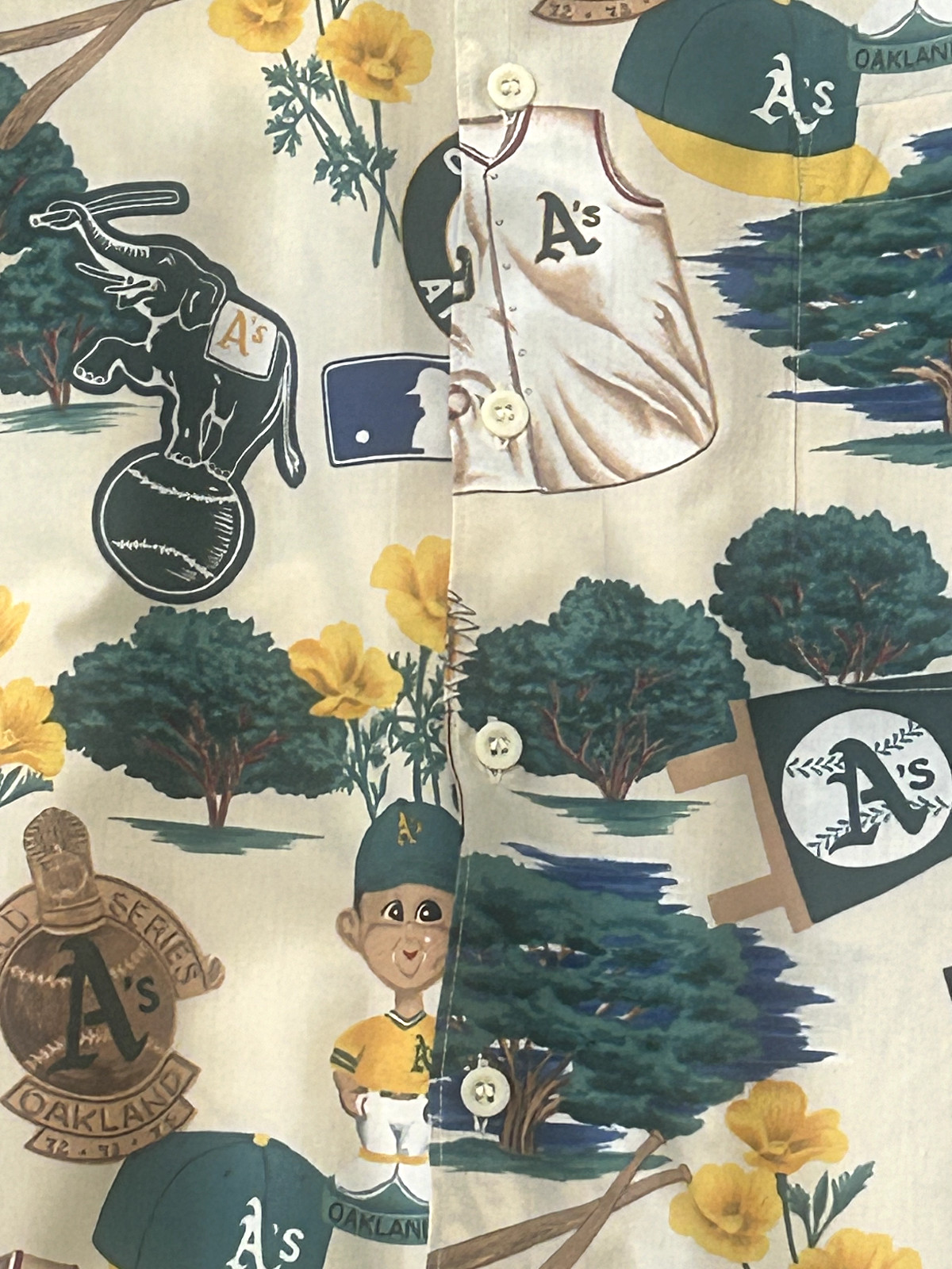 OAKLAND ATHLETICS HAWAIIAN SHIRT ‘WORLD SERIES LEGACY’ REYN SPOONER SIZE: MEDIUM