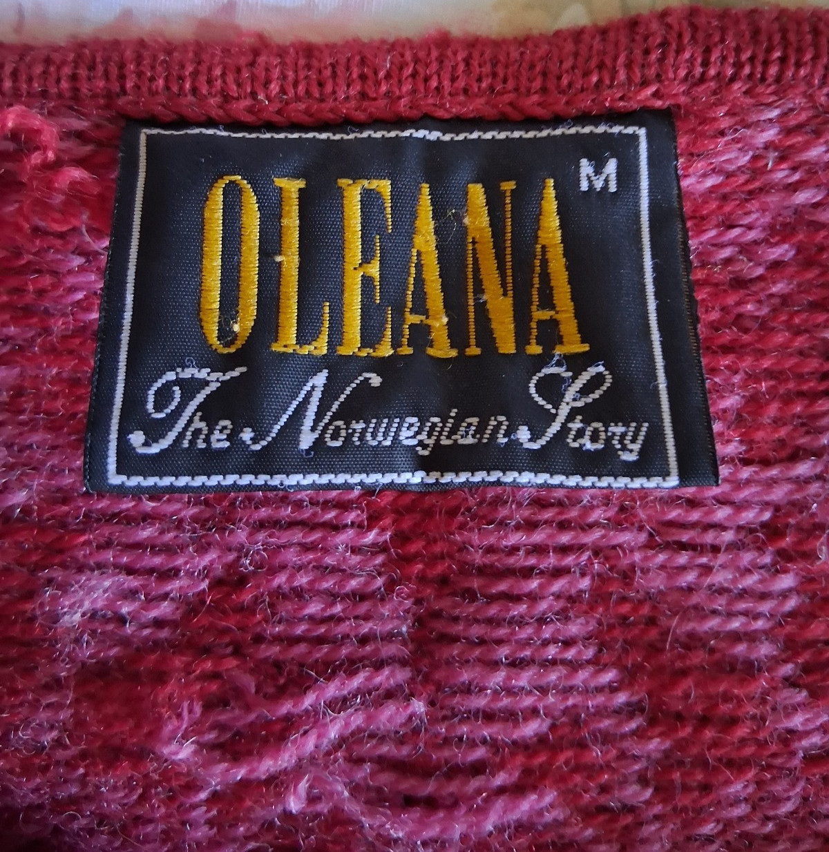 Vintage Oleana Norwegian 100% Wool Size M Sweater-Decorative Tree Design