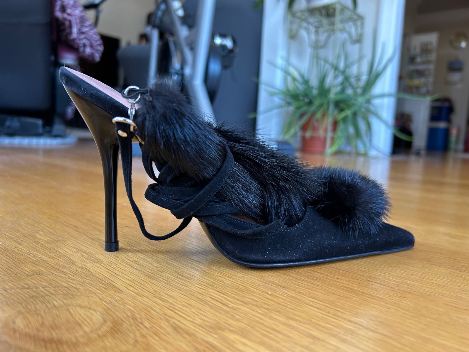 CESARE PACIOTTI Black Suede Pom-Pom Fur Tassels Sandals SZ 7.5 IT 37.5 Excellent