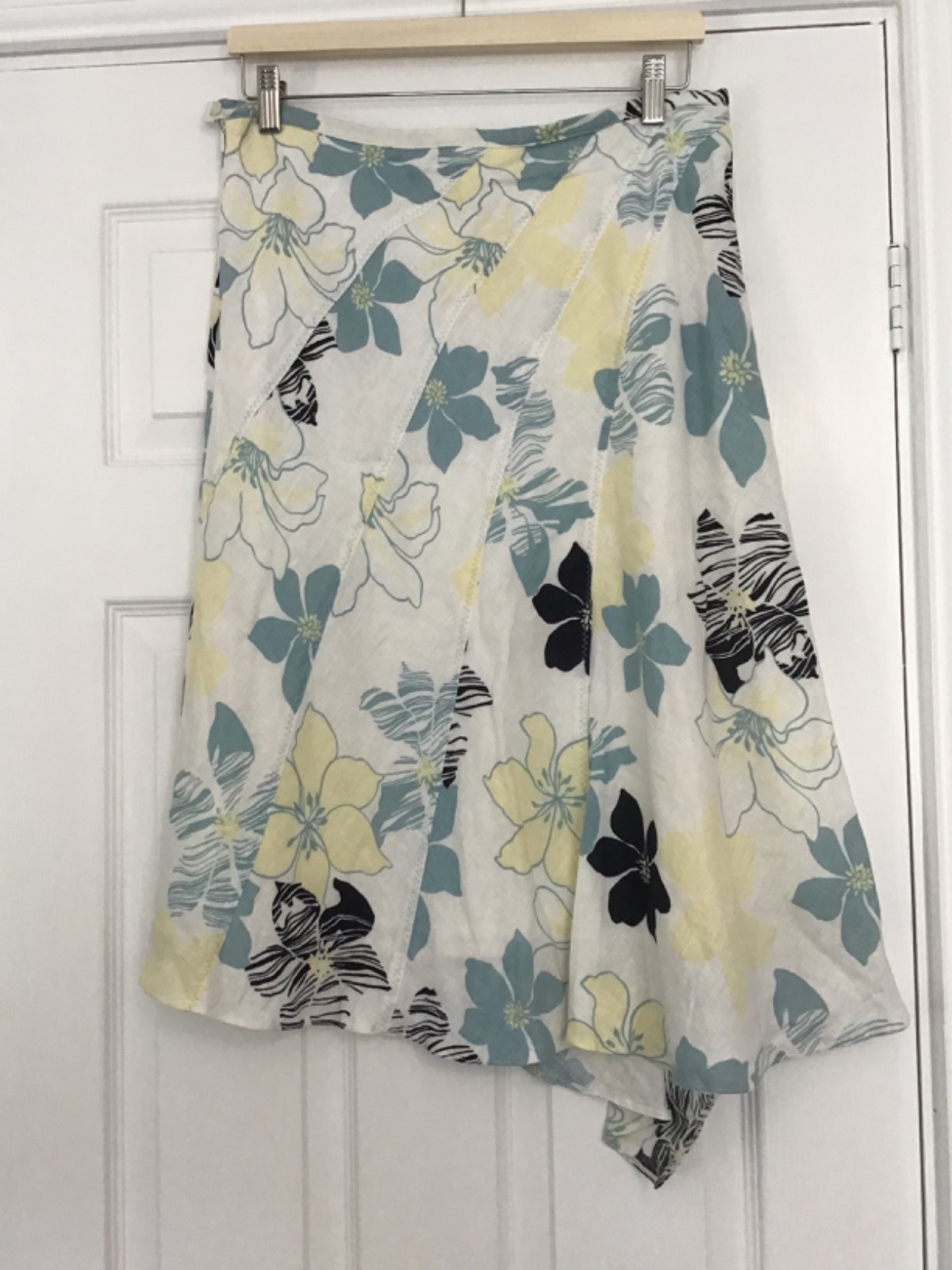 Principles white multi dipped hem skirt size 12