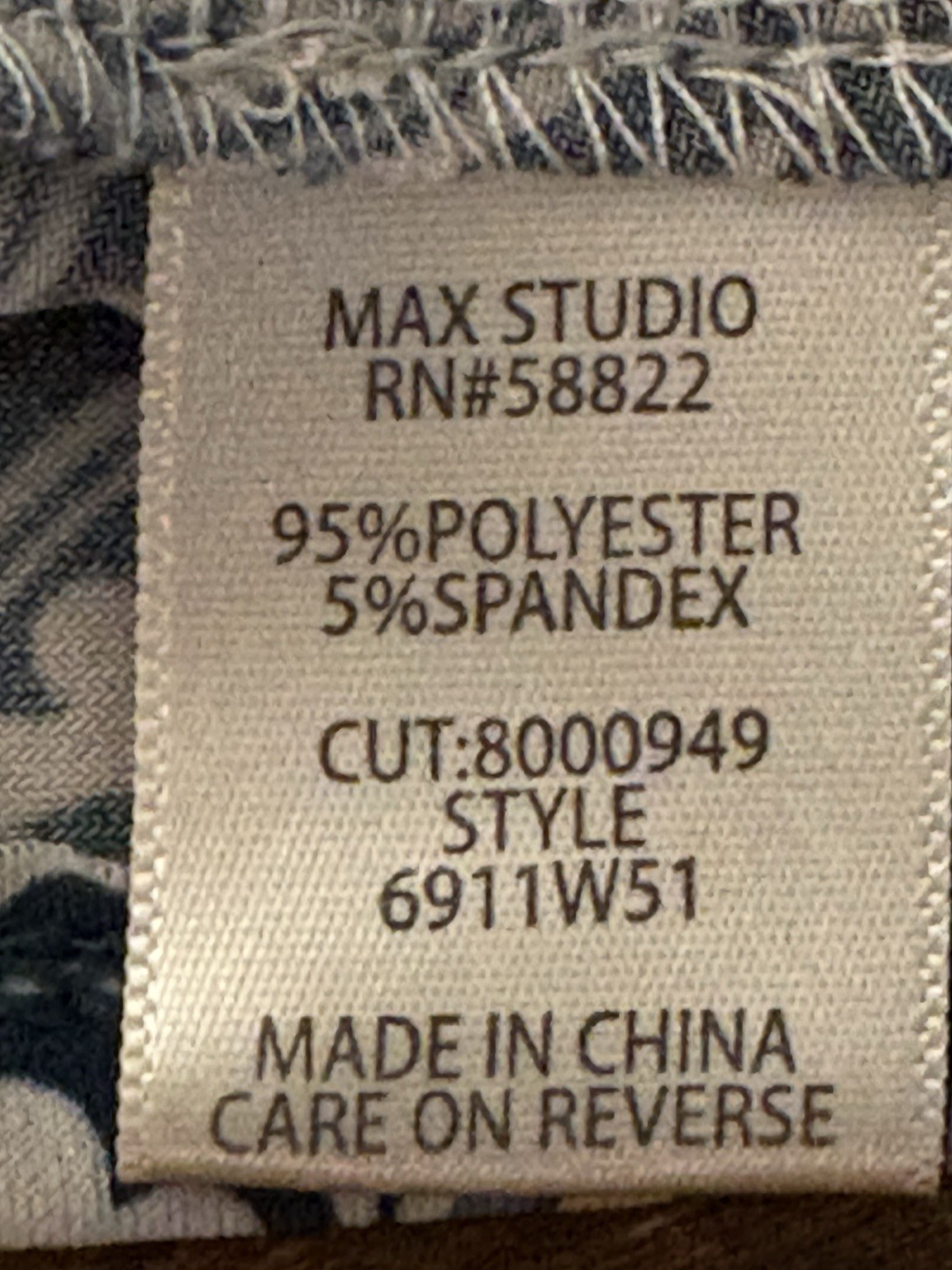 Max Studio Women’s Small Dress U Neckline Long Slv with Flutter Ends Blue Print