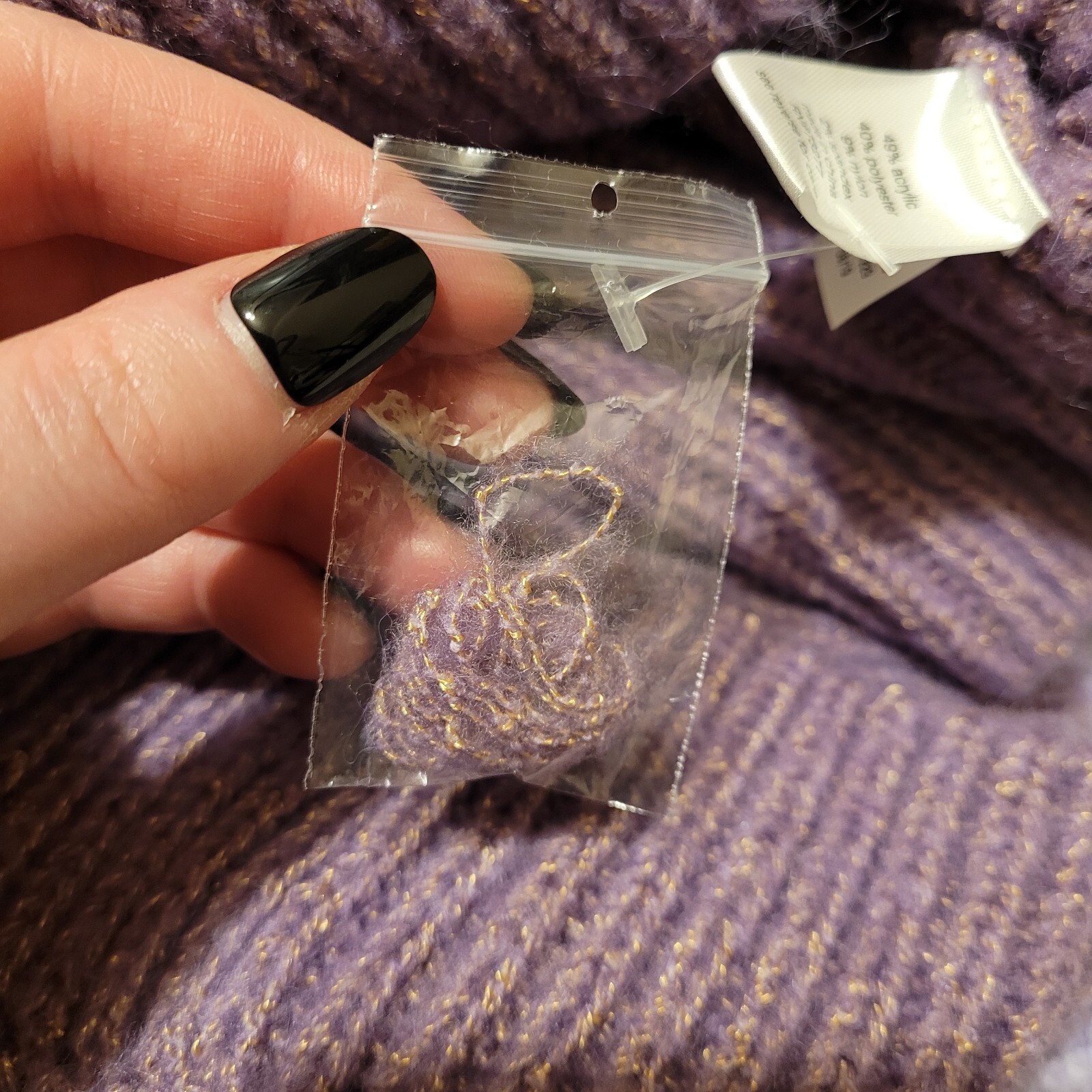 Elizabeth and James Open Stitch Crew Neck Cropped Sweater Purple Women’s Medium