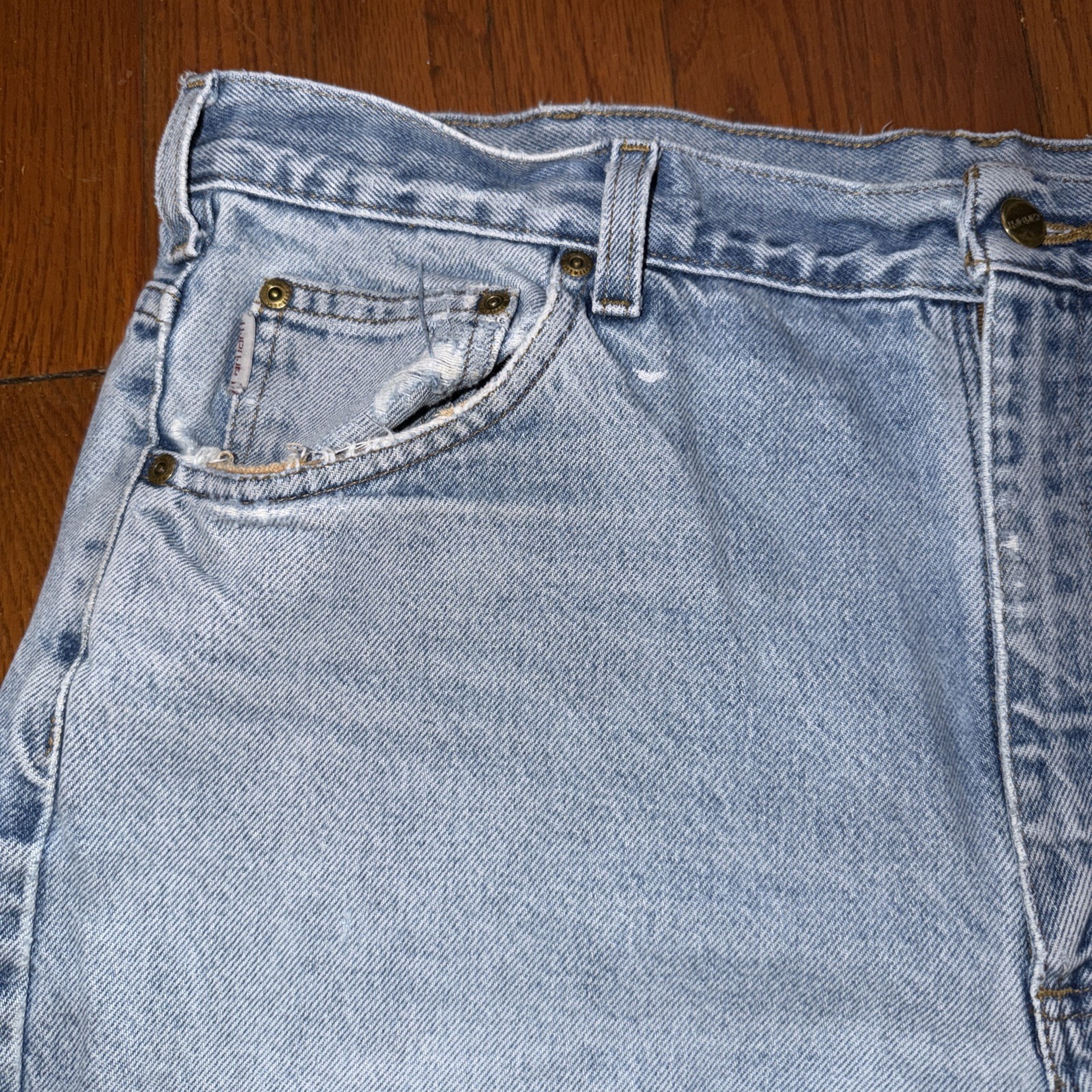 Carhartt Men’s Relaxed Fit Size 38×30 Distressed Blue Denim 100% Cotton Jeans