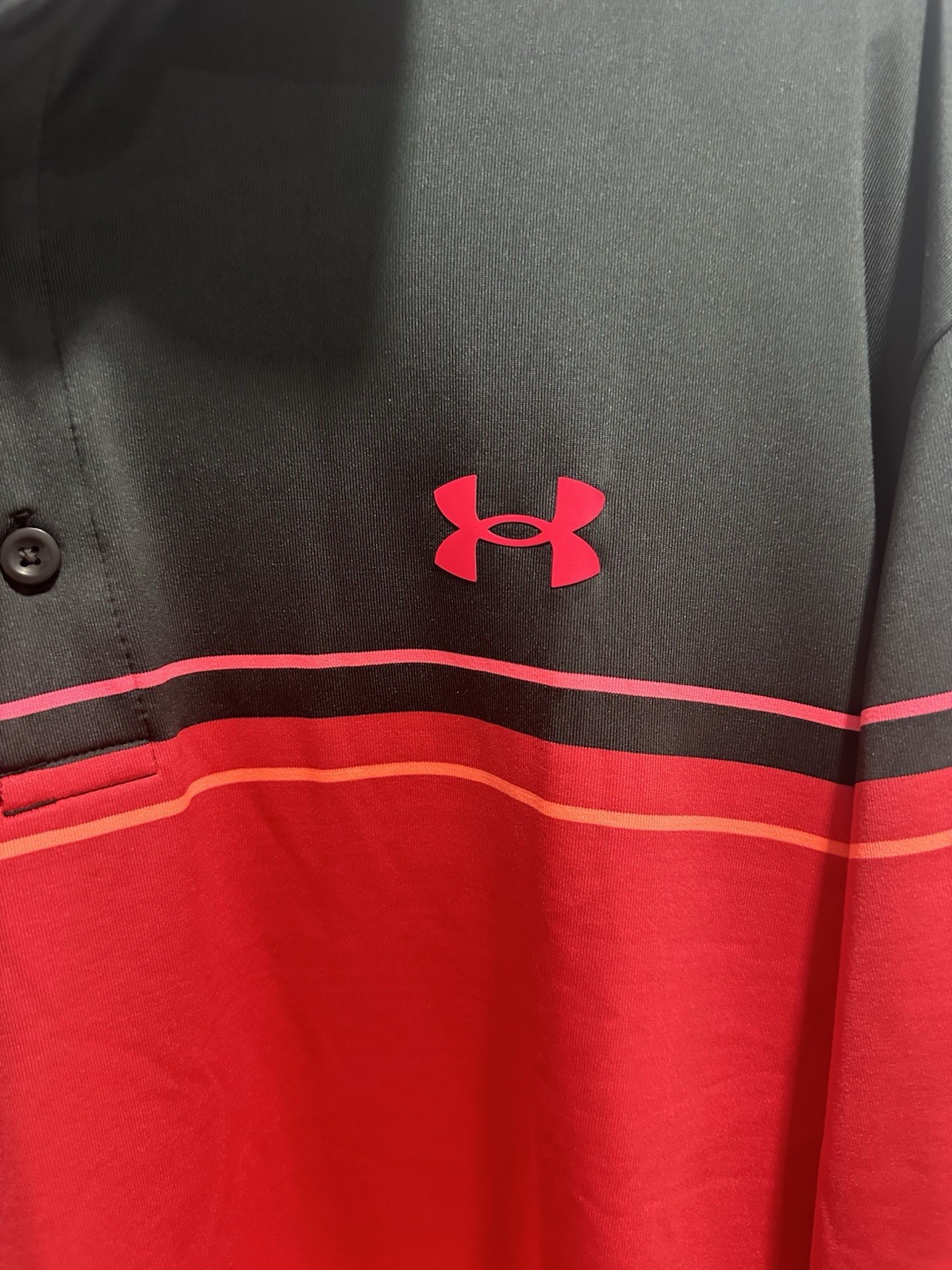 Under Armour Playoff Polo Golf Shirt Mens XXL Black Red Colorblock Short Sleeve
