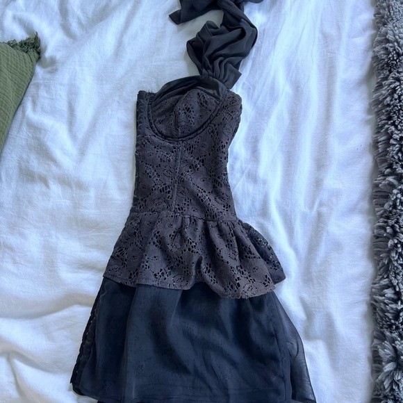 Twelve by Twelve Charcoal Lace Halter Babydoll Top | Size Medium