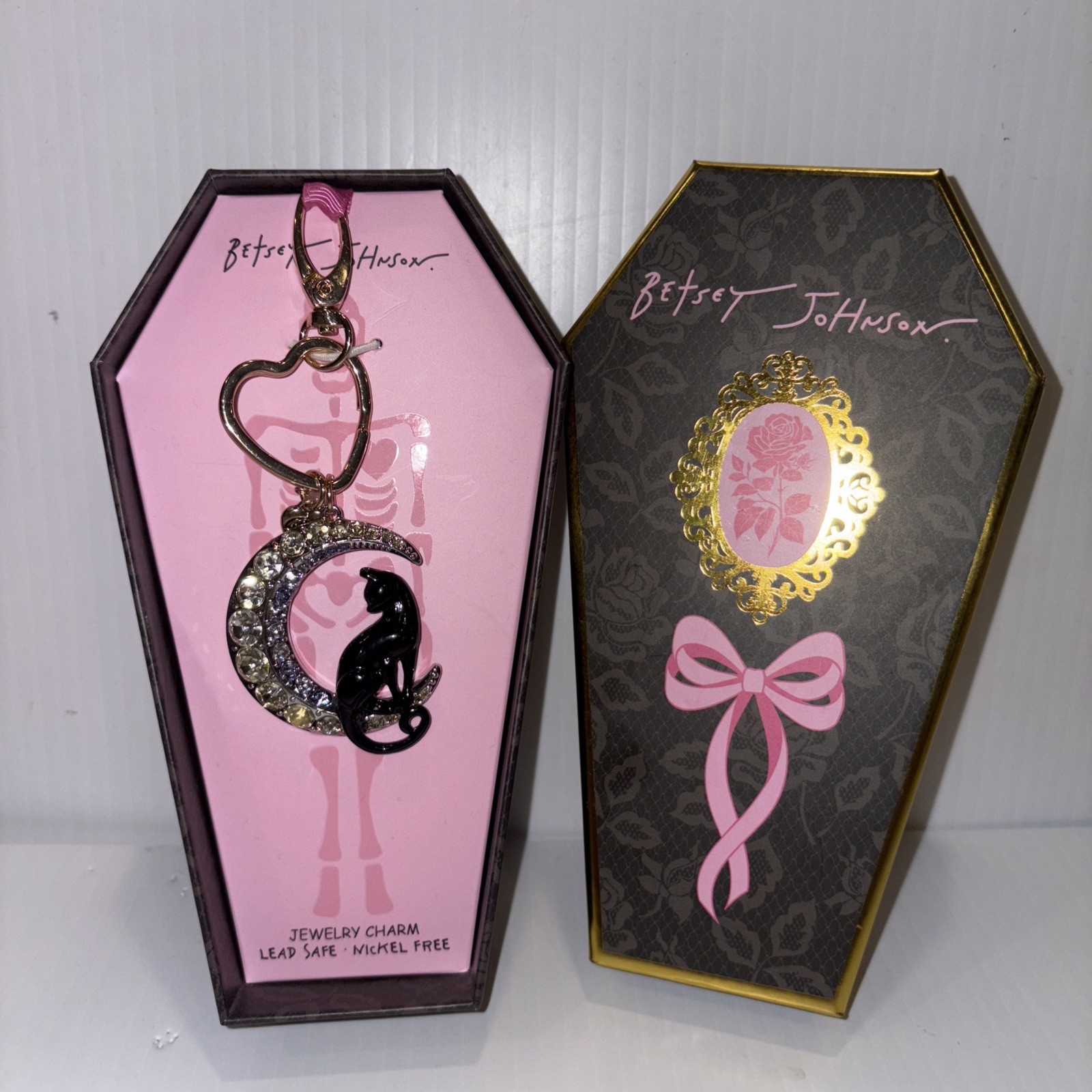 $58 Betsey Johnson Halloween Moon & Black Cat Jewelry Charm Keychain NEW in Box