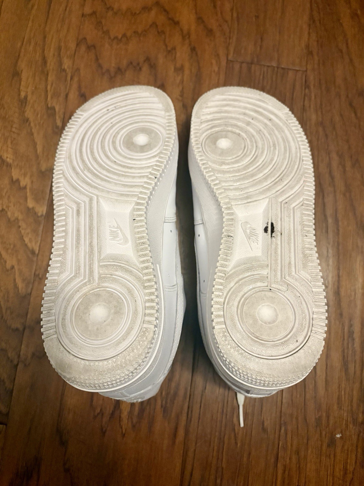 Nike Air Force 1 Men’s Low Top Lace-Up Athletic Sneakers Solid White