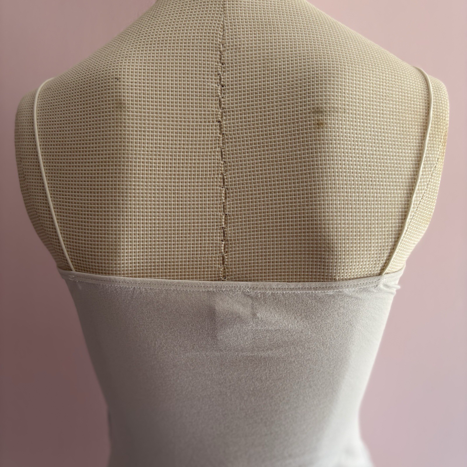 Y2K Umgee White Spaghetti Strap Ruffle Trim Camisole Top Womens Size L