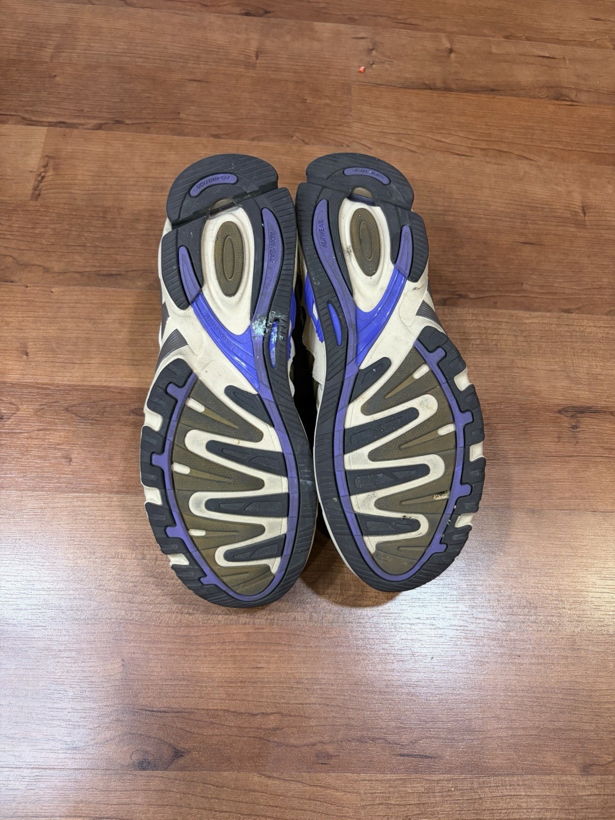 Size 11M – Adidas Response CL Bad Bunny Paso Fino