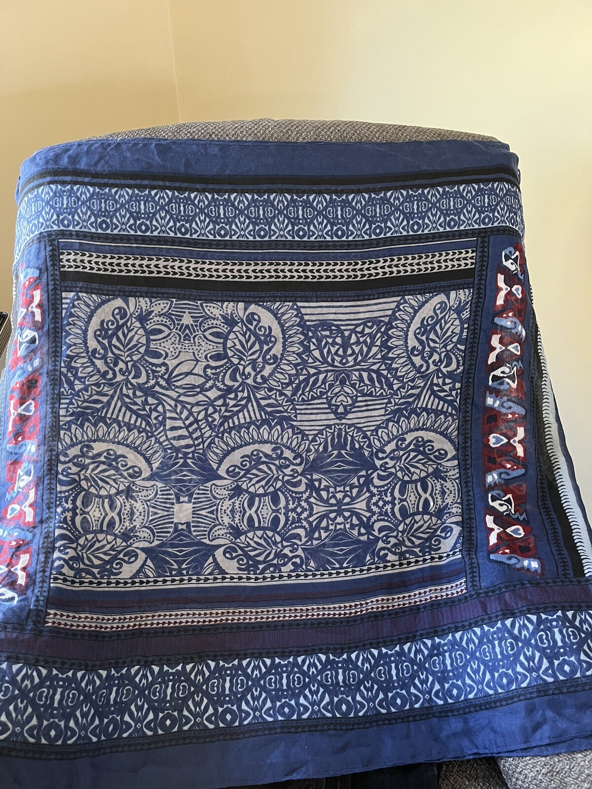 Fraas Infinity Scarf Nordic Loop Navy Lightweight 37 X37 Flat In The Front NWT