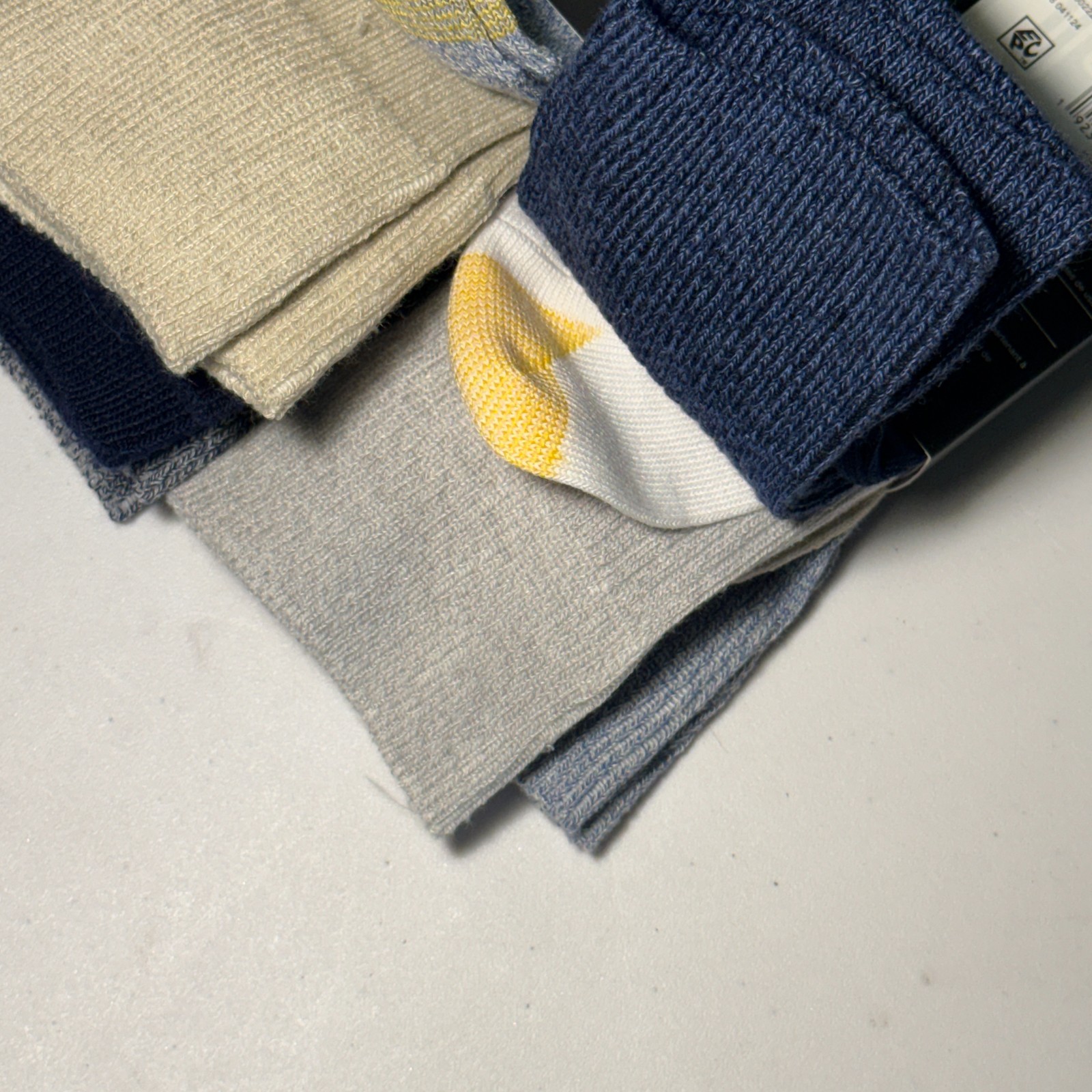 Gold Toe Edition Men’s 6 Pair Casual Crew Socks Assorted Colors Moisture Wicking