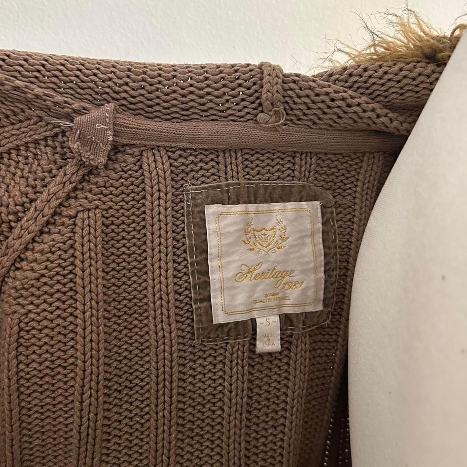 Heritage 1981 2010s Brown Cable Knit Long Cardigan with Faux Fur Hood