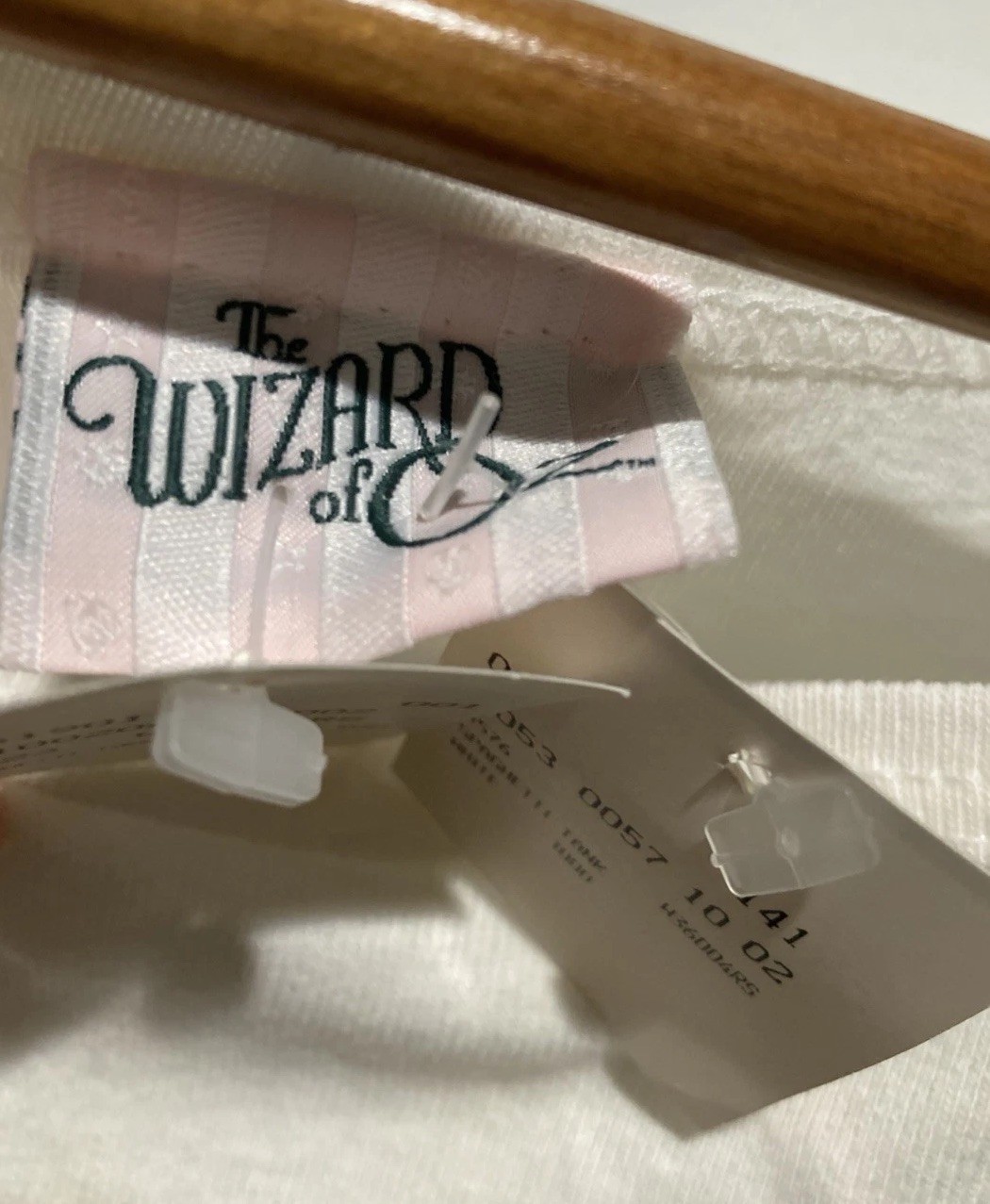Vintage Y2K Wizard of Oz Ruby Slippers Rhinestone White Tank Turner NWT