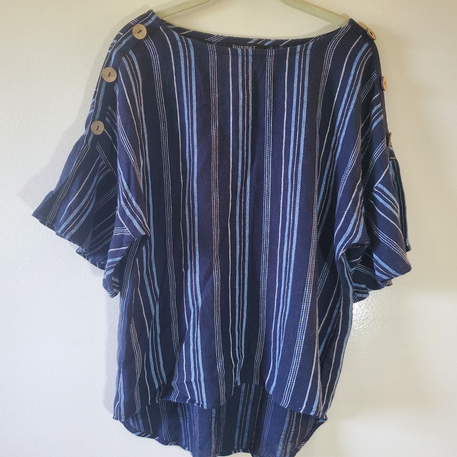Ellen Tracy Women’s M Blue Striped Short Flutter Sleeve Linen Blend Blouse