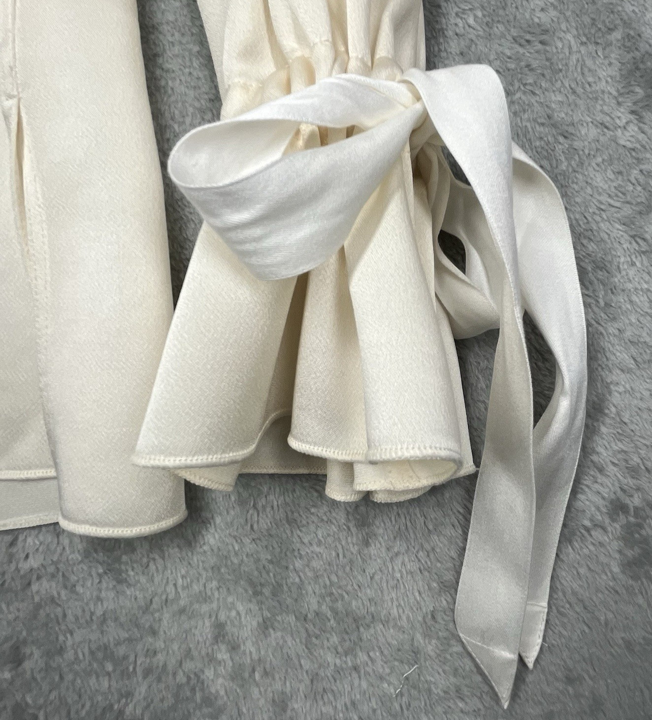 Elizabeth James Top Womens M Ivory Adalina Long Sleeve Wedding Cocktail Party