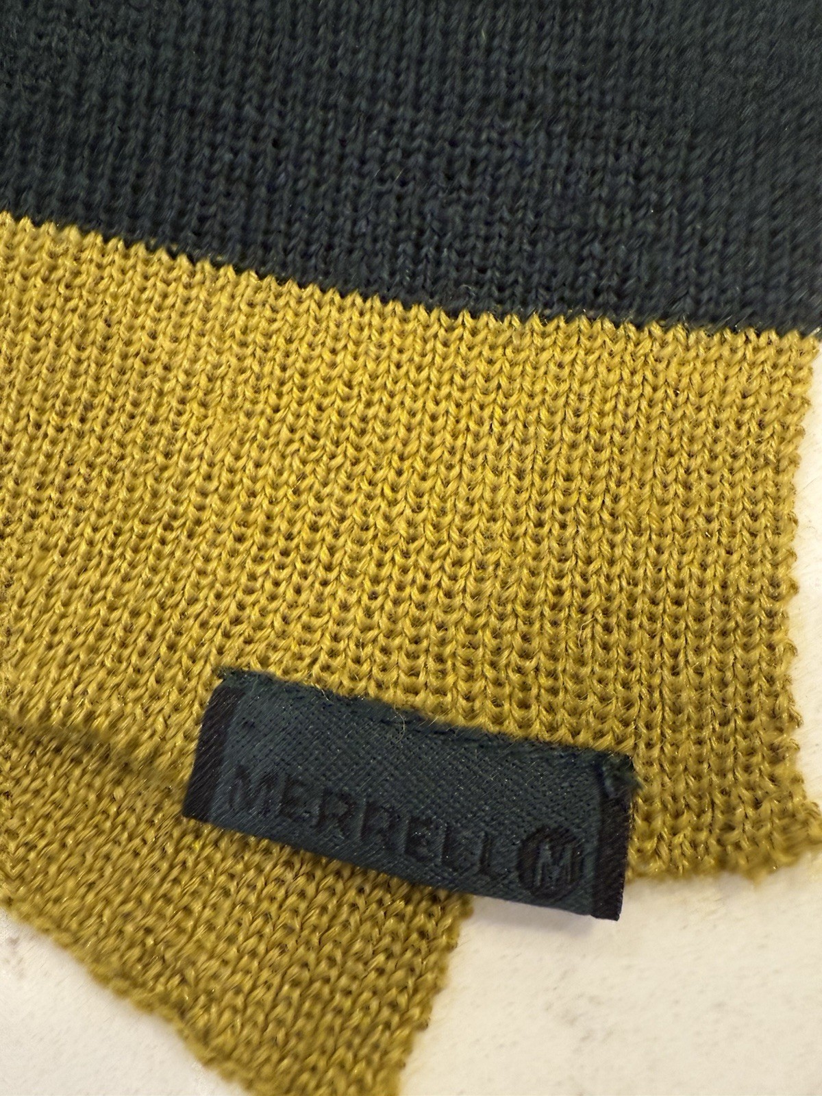 Merrell Unisex Wool Mix Scarf Stripes Multicolored 6/64 Inches Long EUC