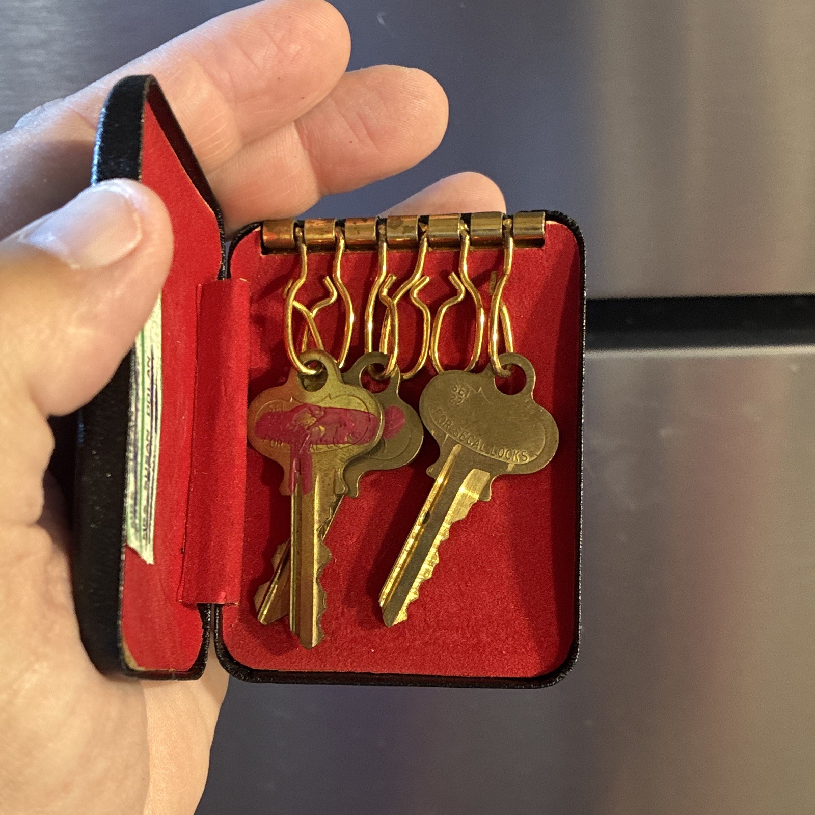 Florida Travel Key Case Holder, Faux Leather, 5 Hooks, Black/Red w Gold Accents