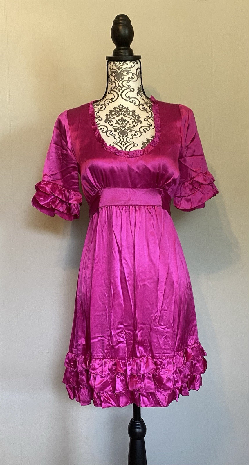 Betsey Johnson Fushia Silk Ruffle Dress Size 4 NWT