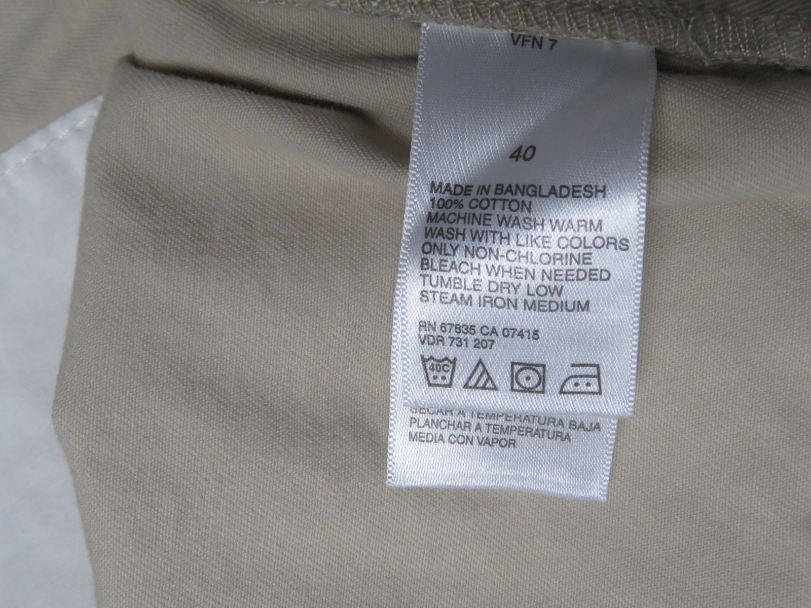 Nautica Jean Co Mens 40 Cargo Shorts Khaki (W 41 I 10.25) Button Pockets Cotton