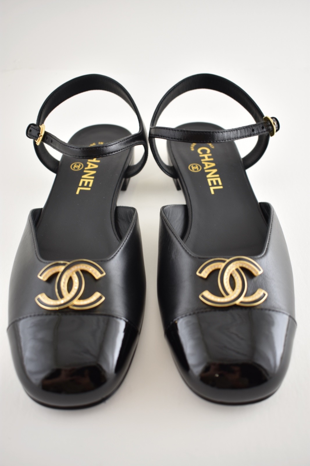 Chanel 25P Black Patent Gold CC Slingback Ankle Strap Ballerina Ballet Flat 37