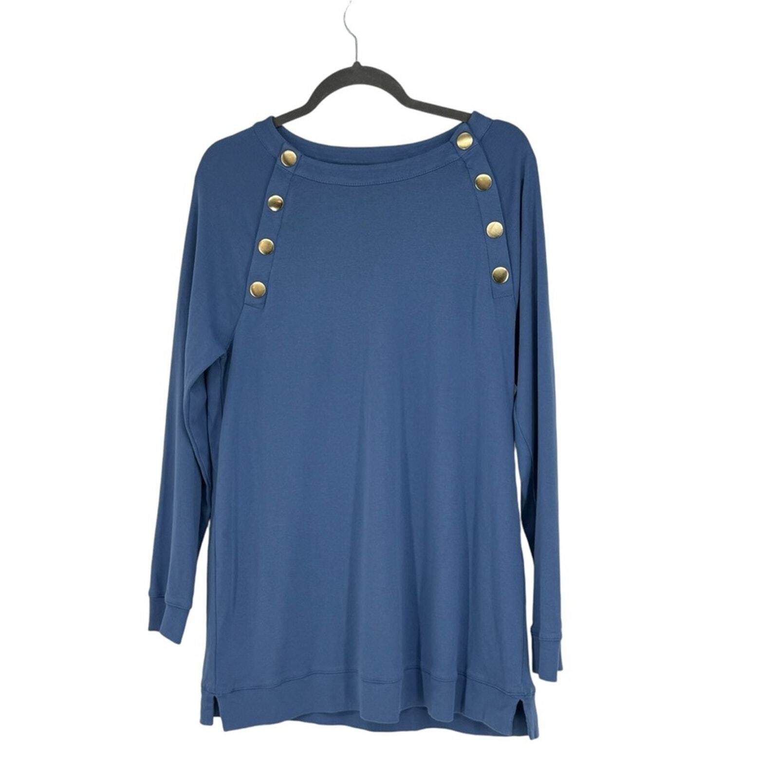 Chico’s Size 1 (Reg 8) Medium Blue Pima Cotton Long Sleeve Top w Gold “Buttons”