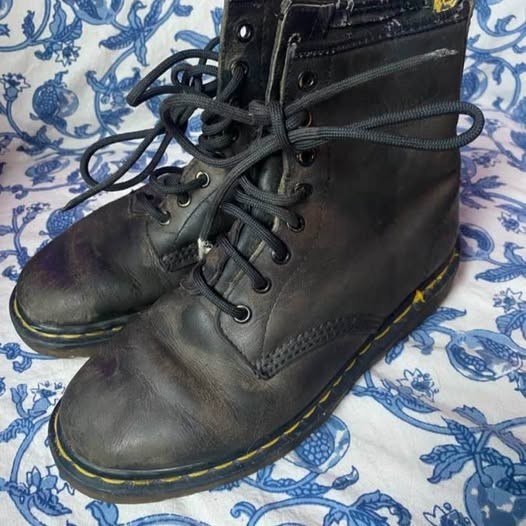 Vintage Made in England Docs Women’s Size 6.5