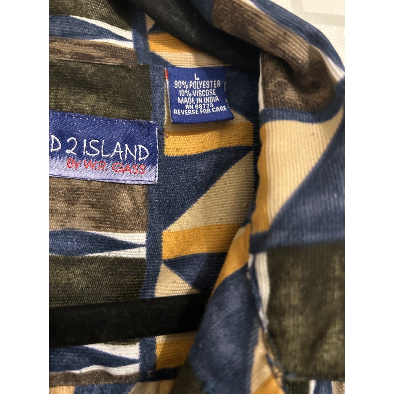 Island 2 Island Mens Large Geometric Abstract Print Short Sleeve Button Up Shirt