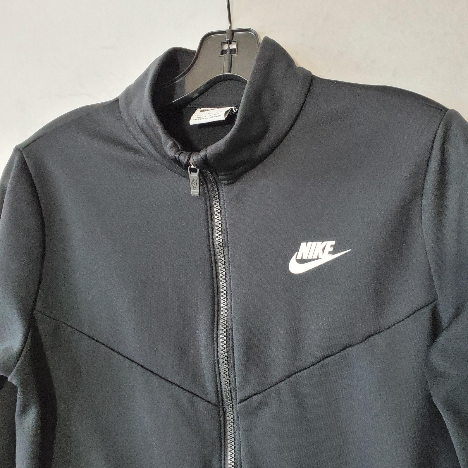 Nike Jacket Youth’s XL Black Full Zip Track Athletic Swoosh Logo Lightweight