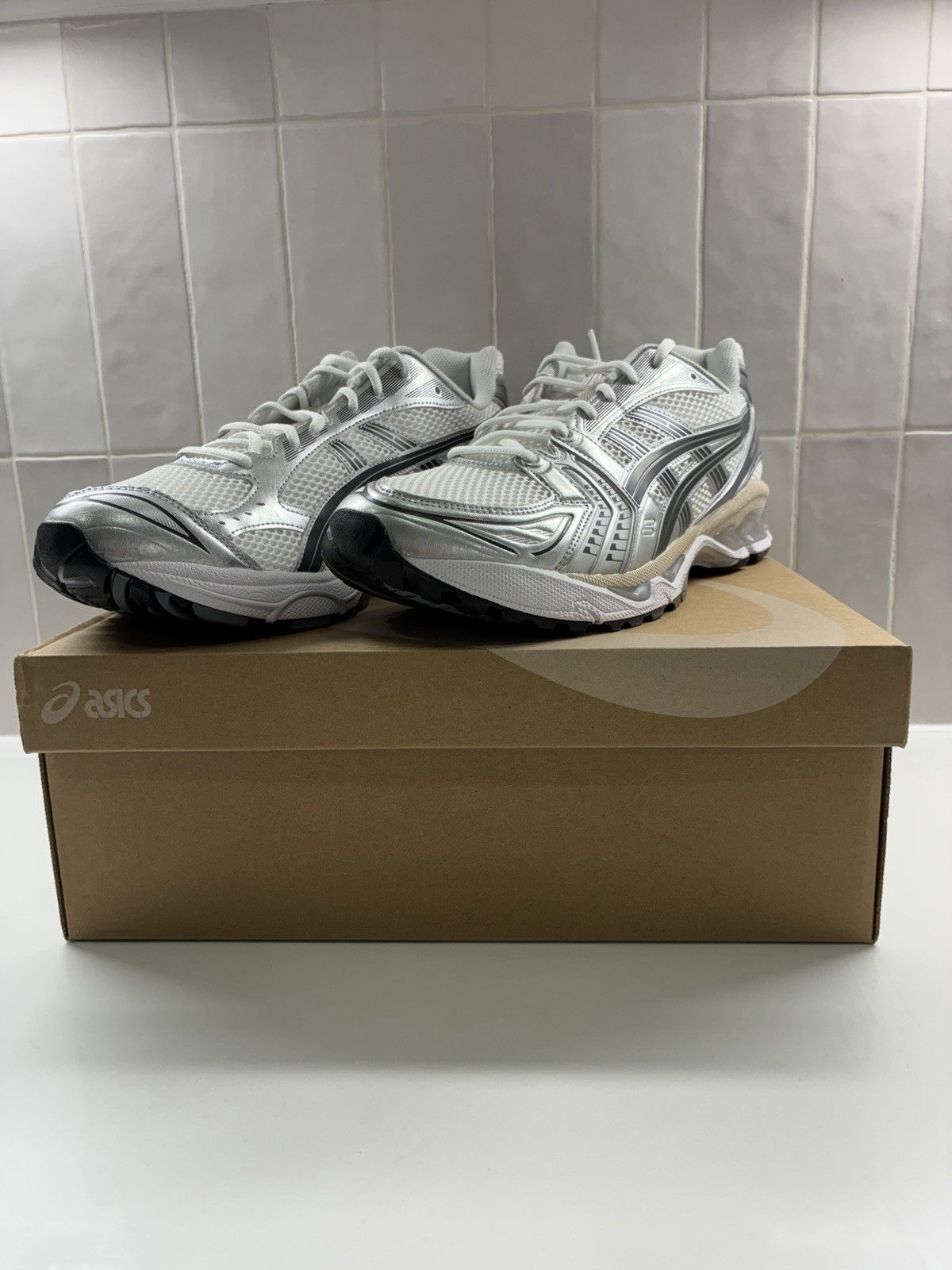 ASICS Gel Kayano 14 White Graphite Grey Size 13 1203537 110