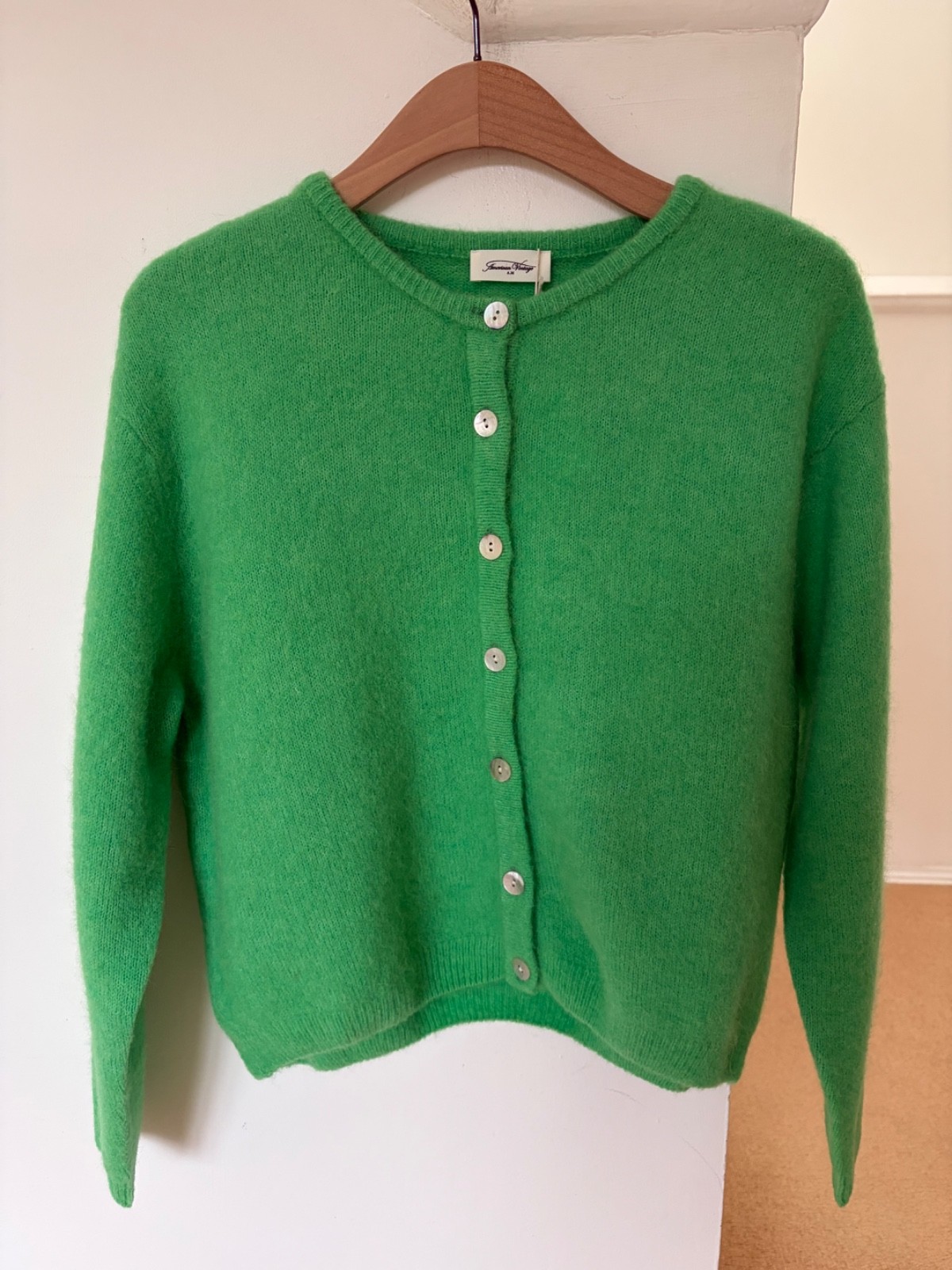 Stunning Brand New American Vintage Cardigan in Bright Green in M