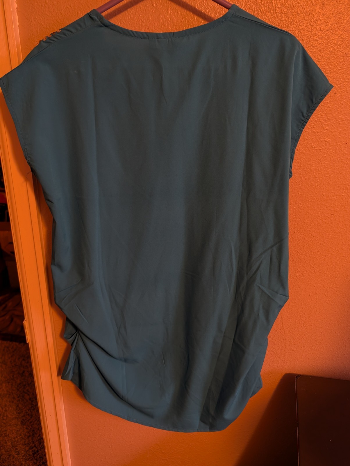 Th. Women’s Blue Solid Round Neck Cap Sleeve Pullover Cut-Out Blouse L