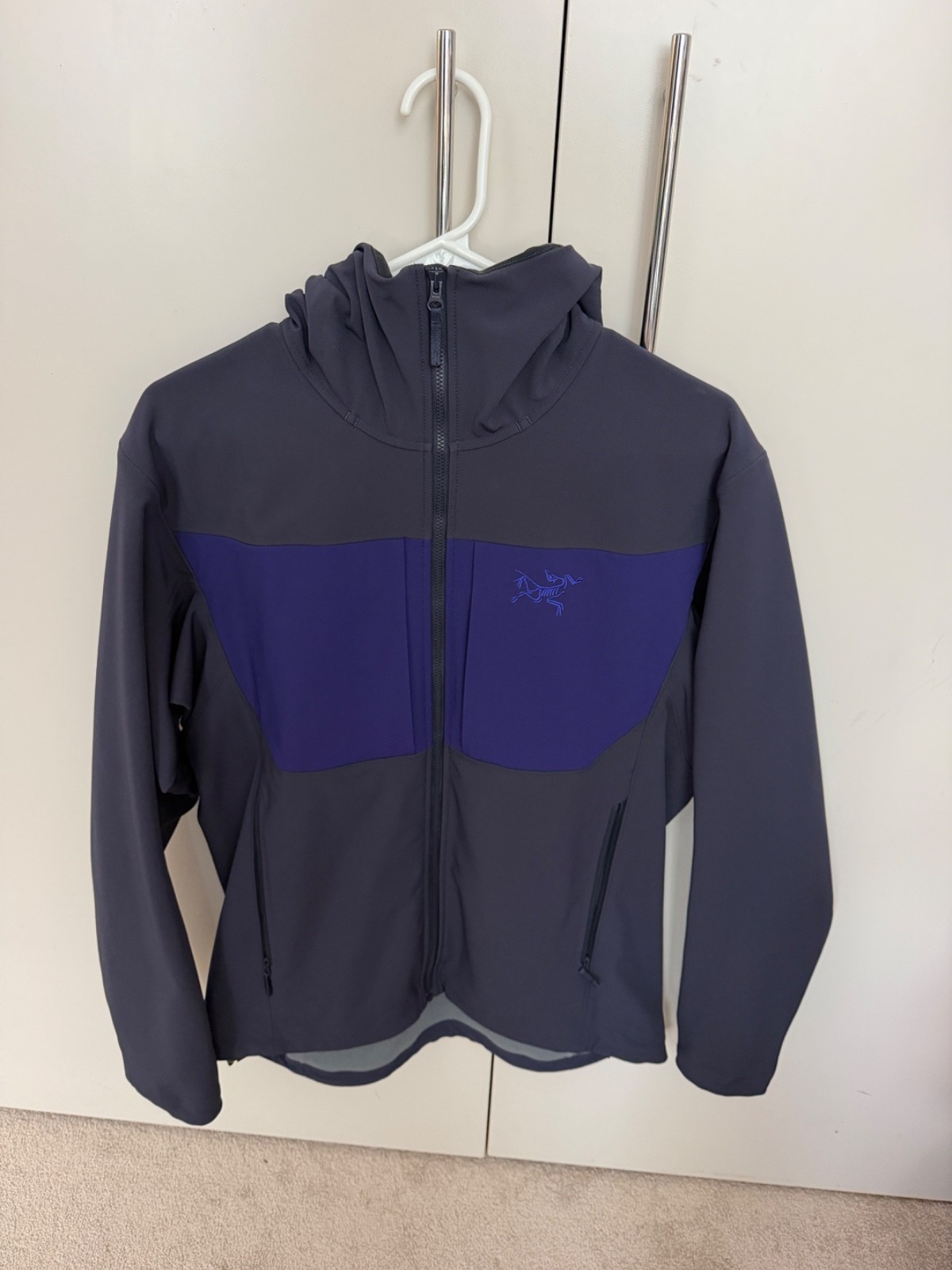 Arc’teryx Gamma MX Hoody Men’s Sz Medium, Black Sapphire/Soulsonic