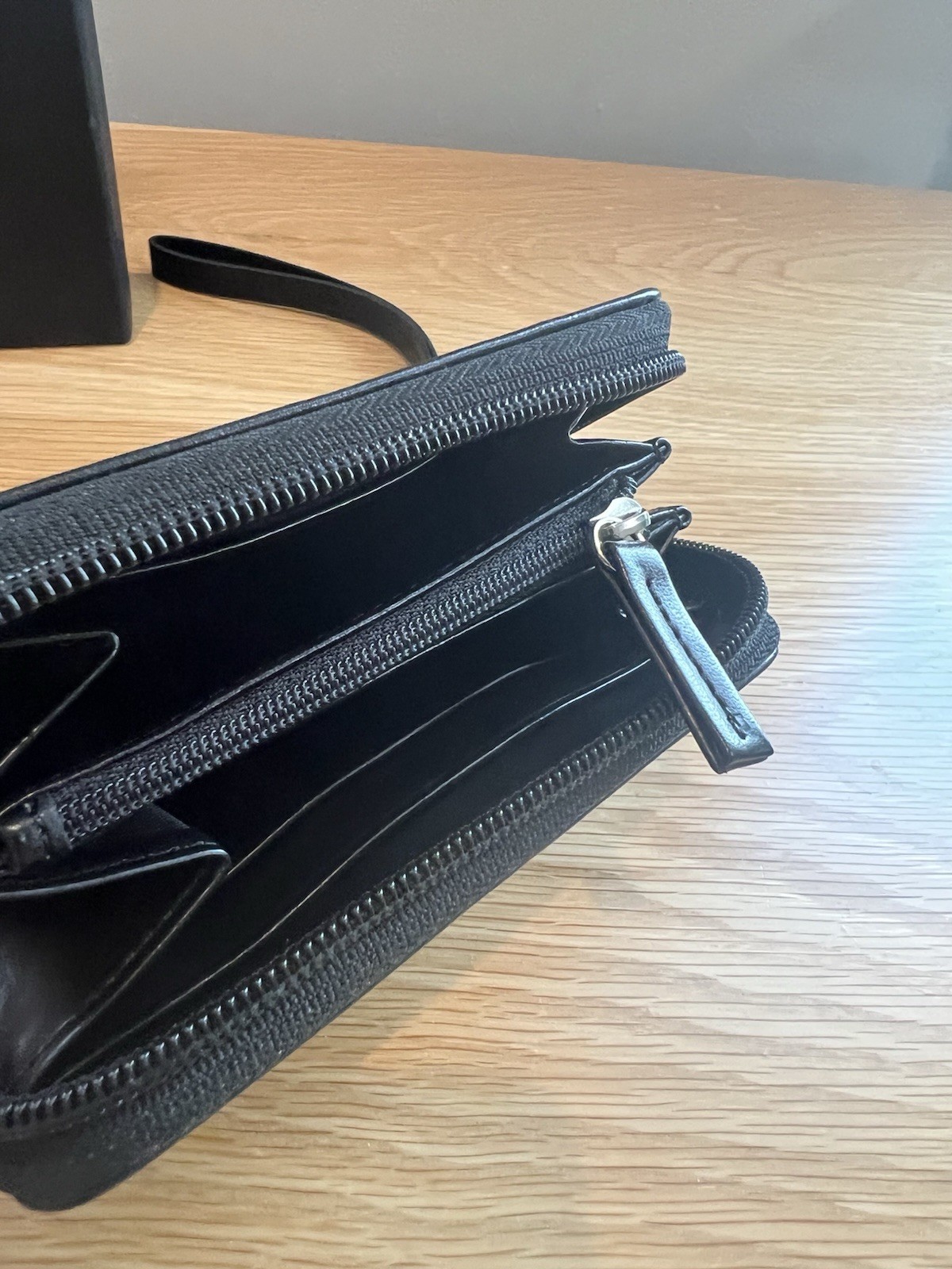 Authentic Mercedes-Benz Wallet change Wristlet Clutch Black Detachable Strap NIB