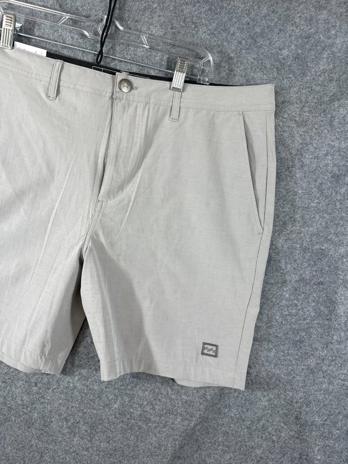 Billabong Hybrid Shorts Mens 36 Light Gray Flat Front Performance Stretch NWT