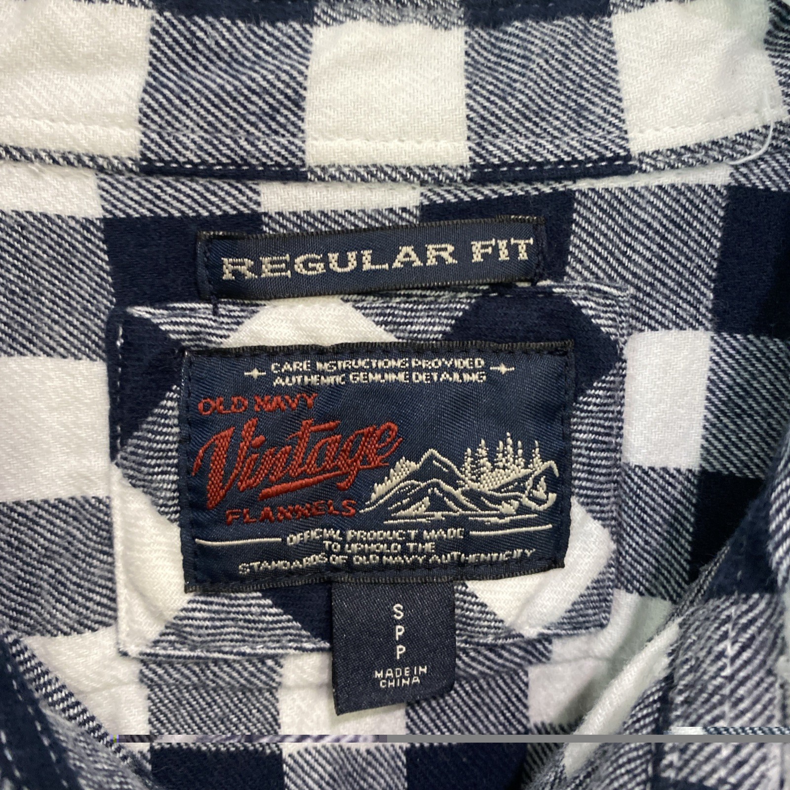 Old Navy Vintage Style Flannel Shirt Small Regular Fit Black White Plaid Gingham