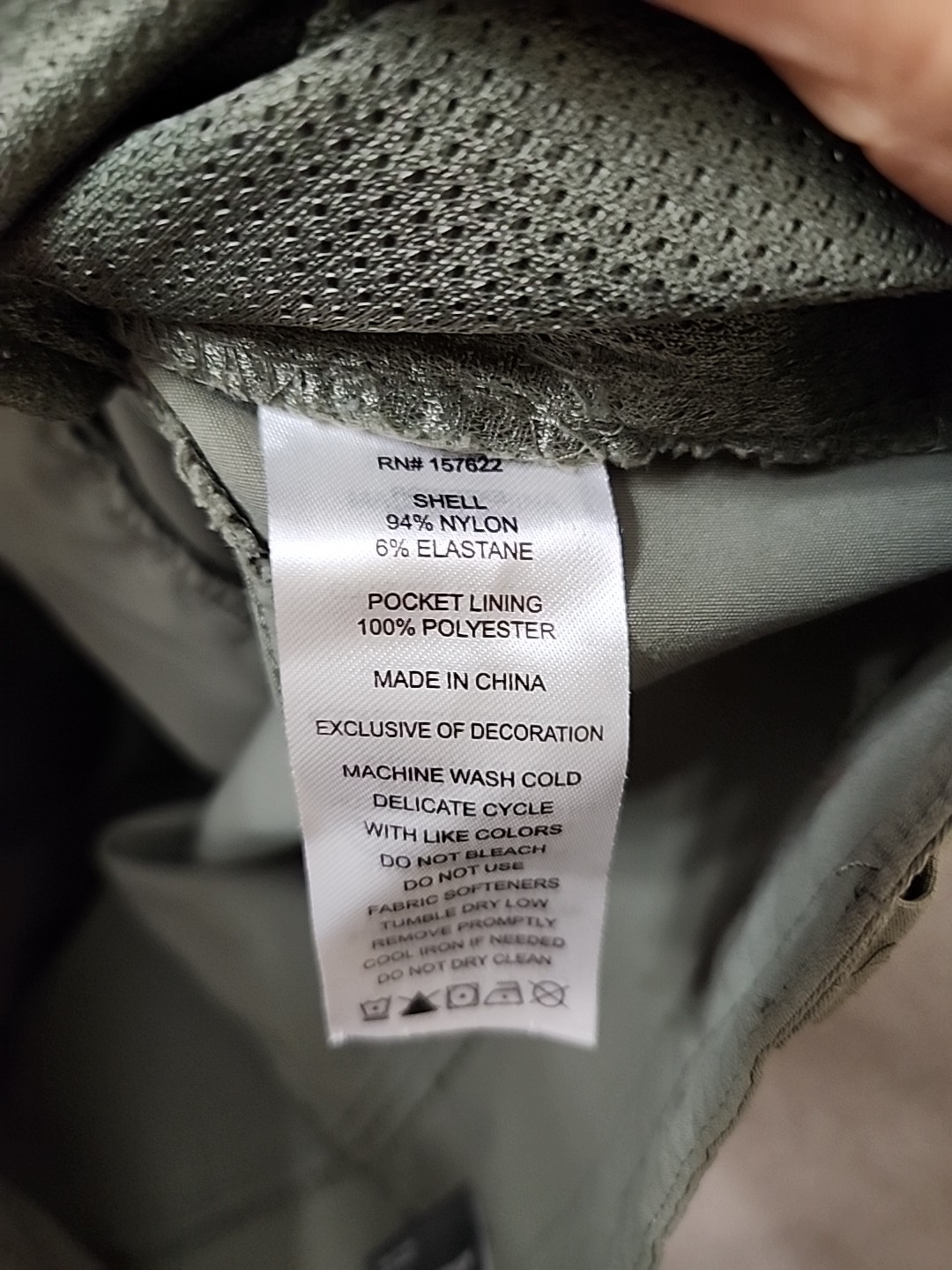 Eddie Bauer Rainier Capri Pants Womens 8 Green Nylon Stretch Hiking UPF 50+