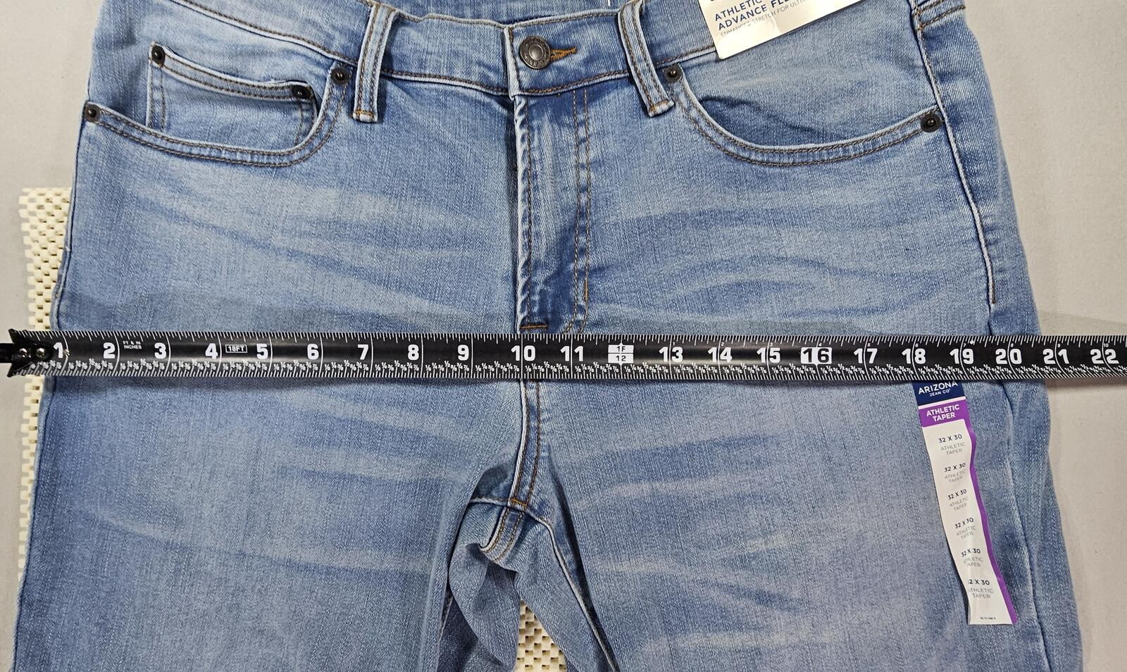 Arizona Jean Co. Athletic Taper Advance Flex 360 Jeans. Size 32×30