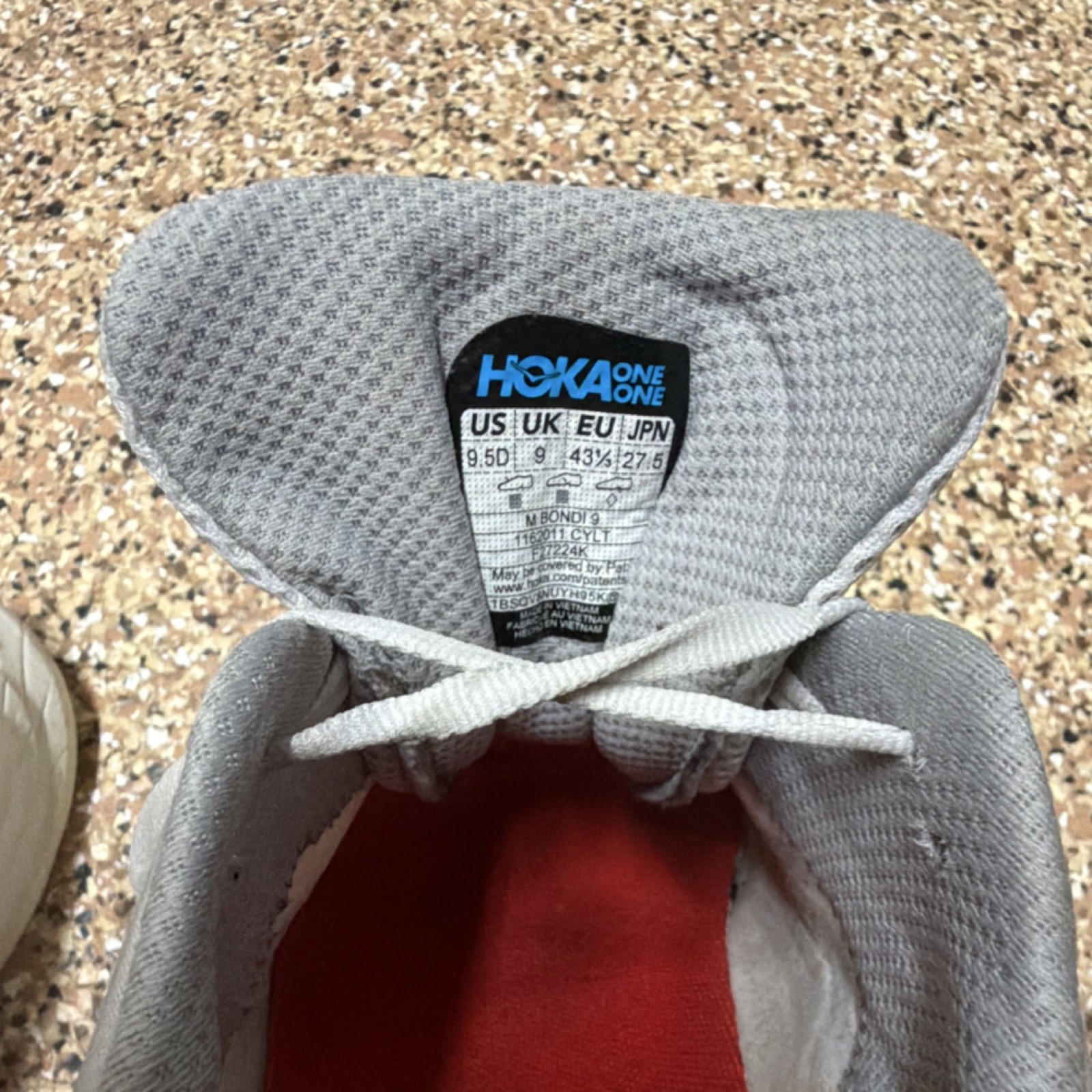 HOKA ONE ONE Bondi 9 Men’s Low Top Mesh Running Sneakers Gray/White 1162011