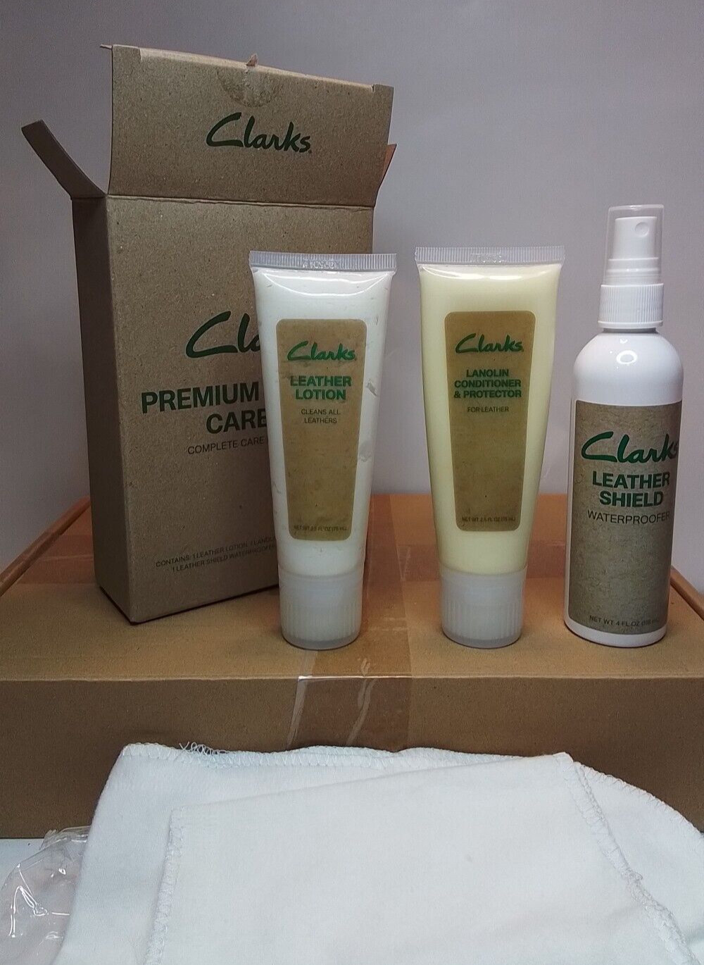 Clarks Premium Leather Care Kit Boxed Gift Set Complete Care For All Leathers