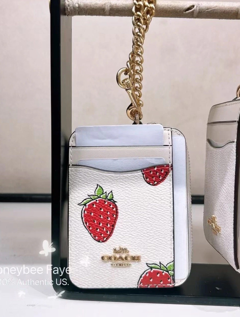 NWT Coach Zip Card Case With Strawberry Print CAR32