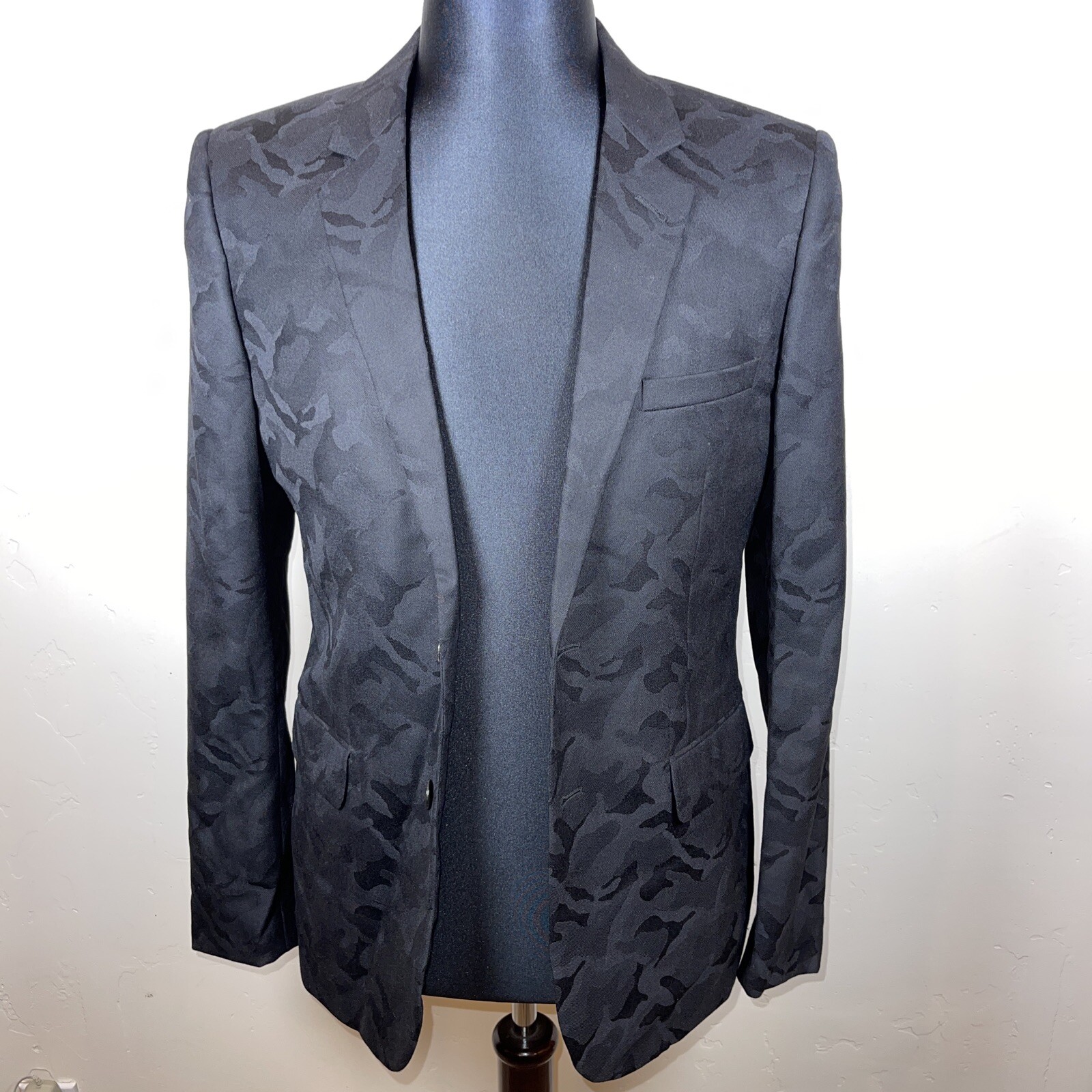 Saint St Laurent Paris Black Camo print dinner jacket size 50