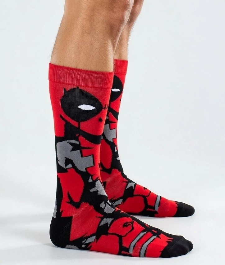 DEADPOOL | Mens Red Avengers Superhero Novelty Socks | One Size UK 6-11 EU 40-46