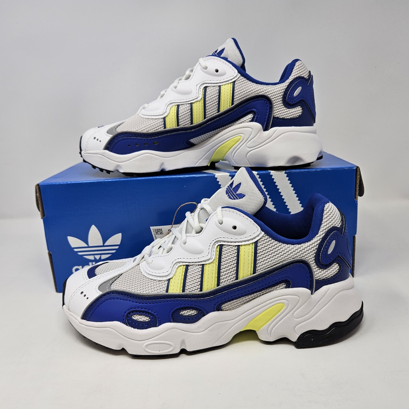 Wmns Adidas Ozweego OG Comfy Casual Shoes / White Blue / IE6998 / Multiple Sizes
