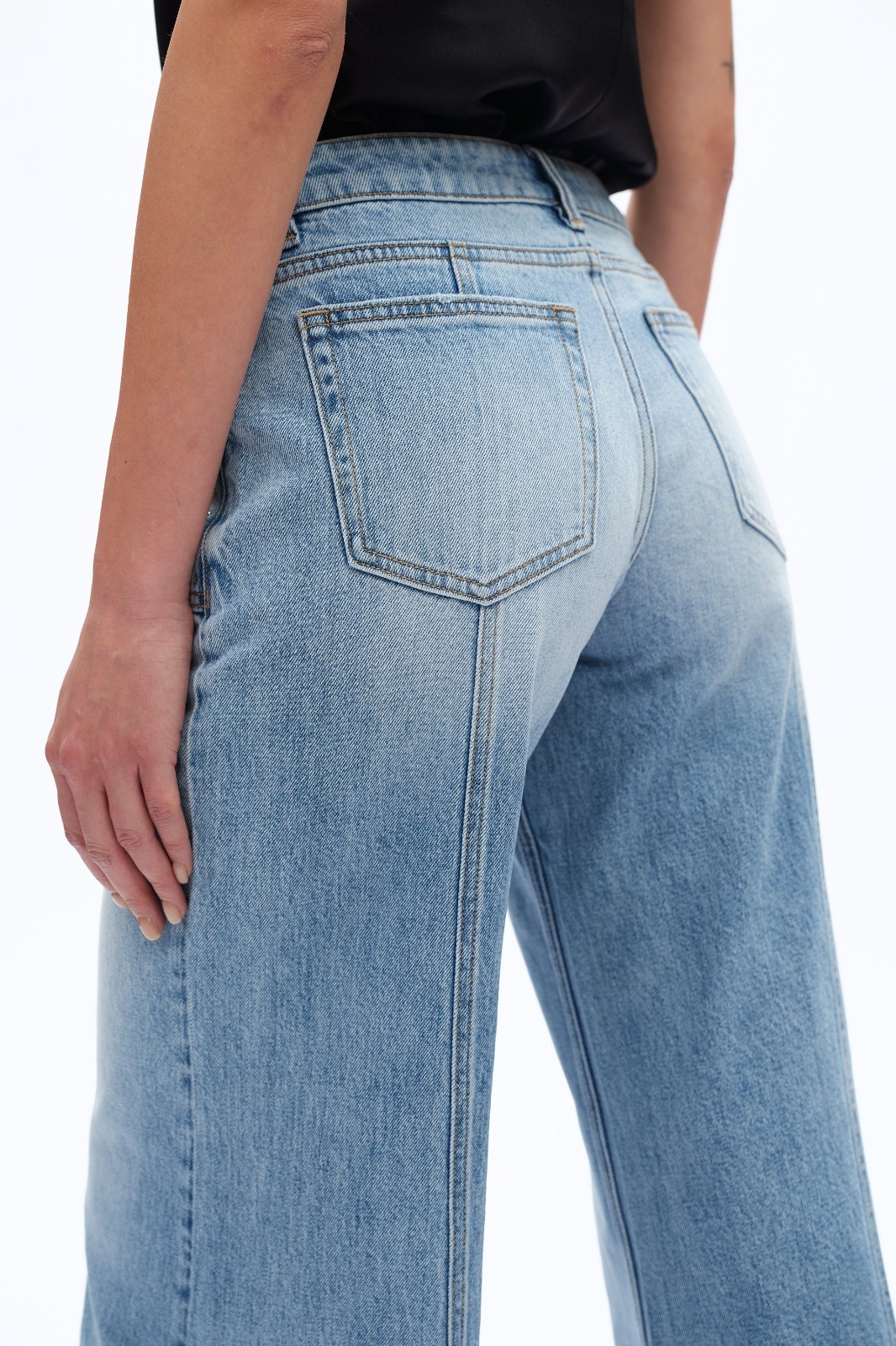 Bayeas Nordstrom mid-rise flare sparkle embellished jeans 26