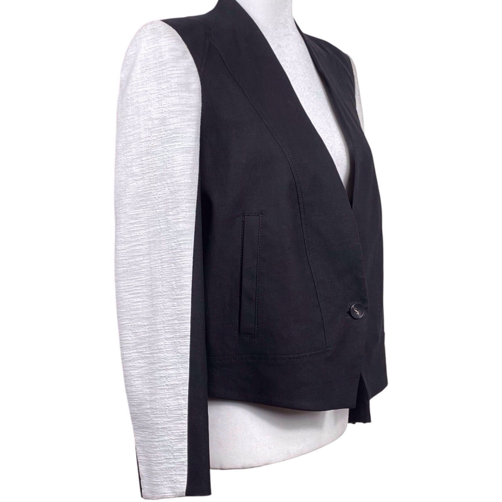 Helmut Lang Cropped Colorblock Blazer Size 6 Black White One-Button Tailored