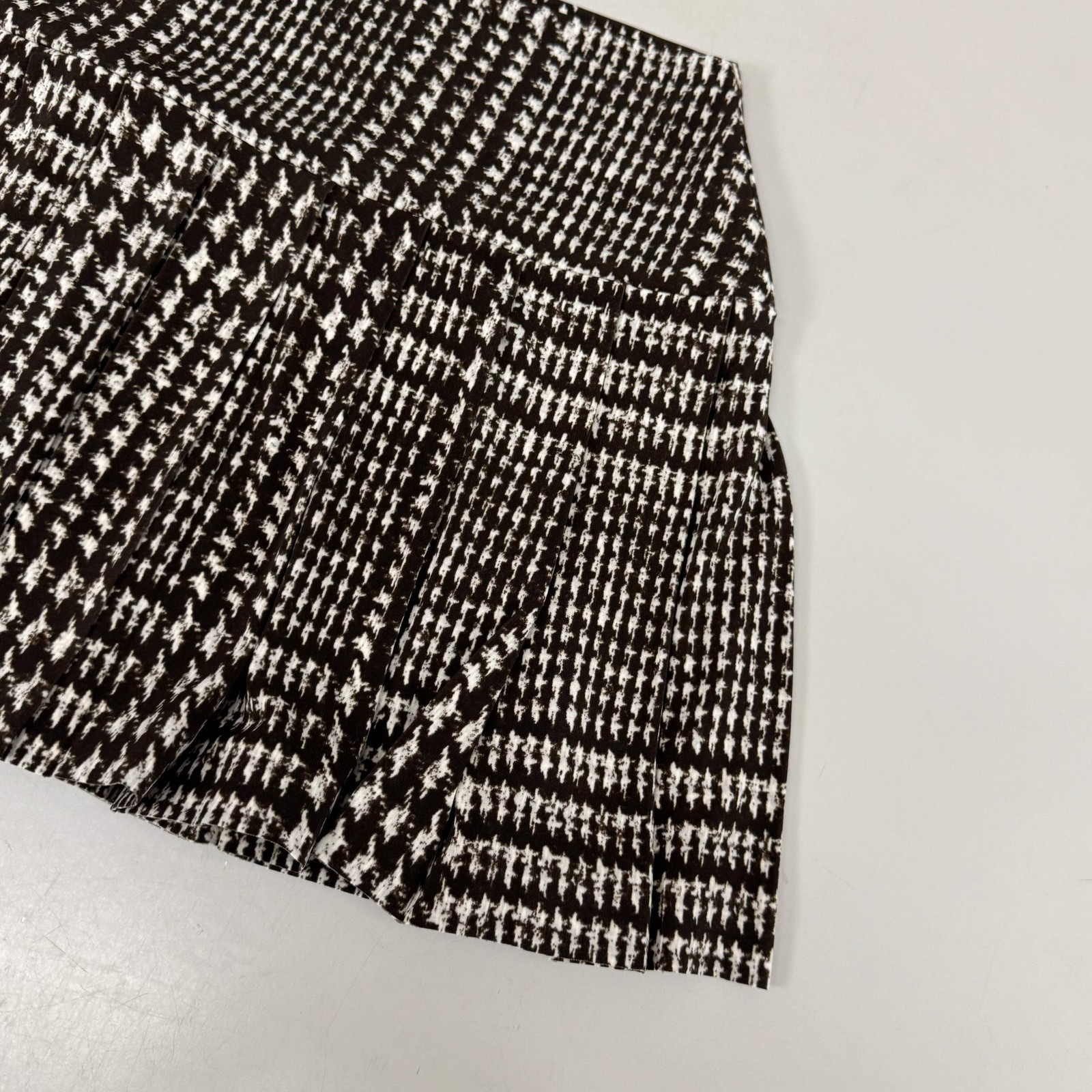 NORMA KAMALI Silky Jersey Pleated Micro Skirt Unlined Women’s Sz S/32 Chocolate